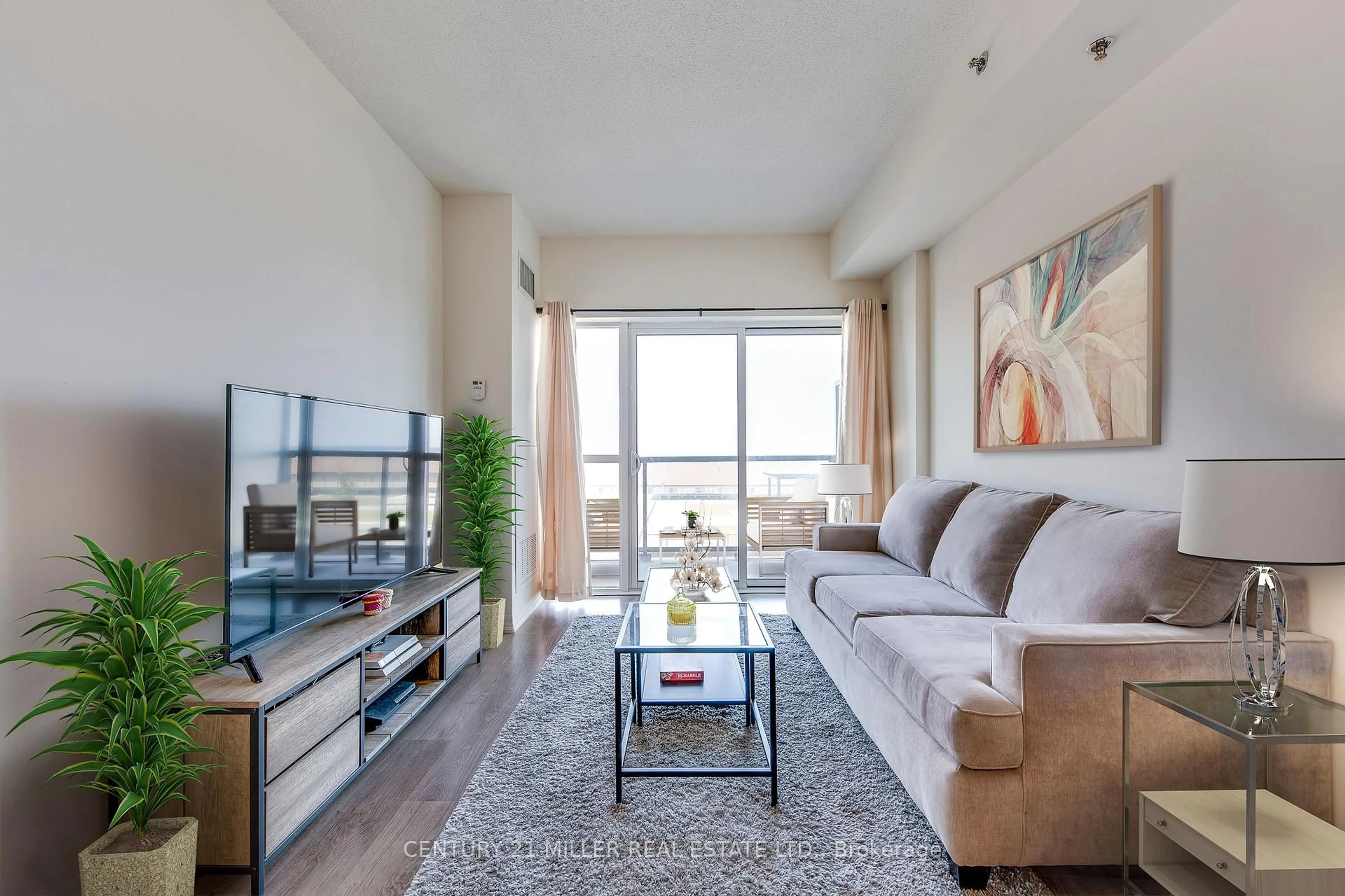 Living room with furniture, unknown for 560 North Service Rd #303, Grimsby Ontario L3M 0G3