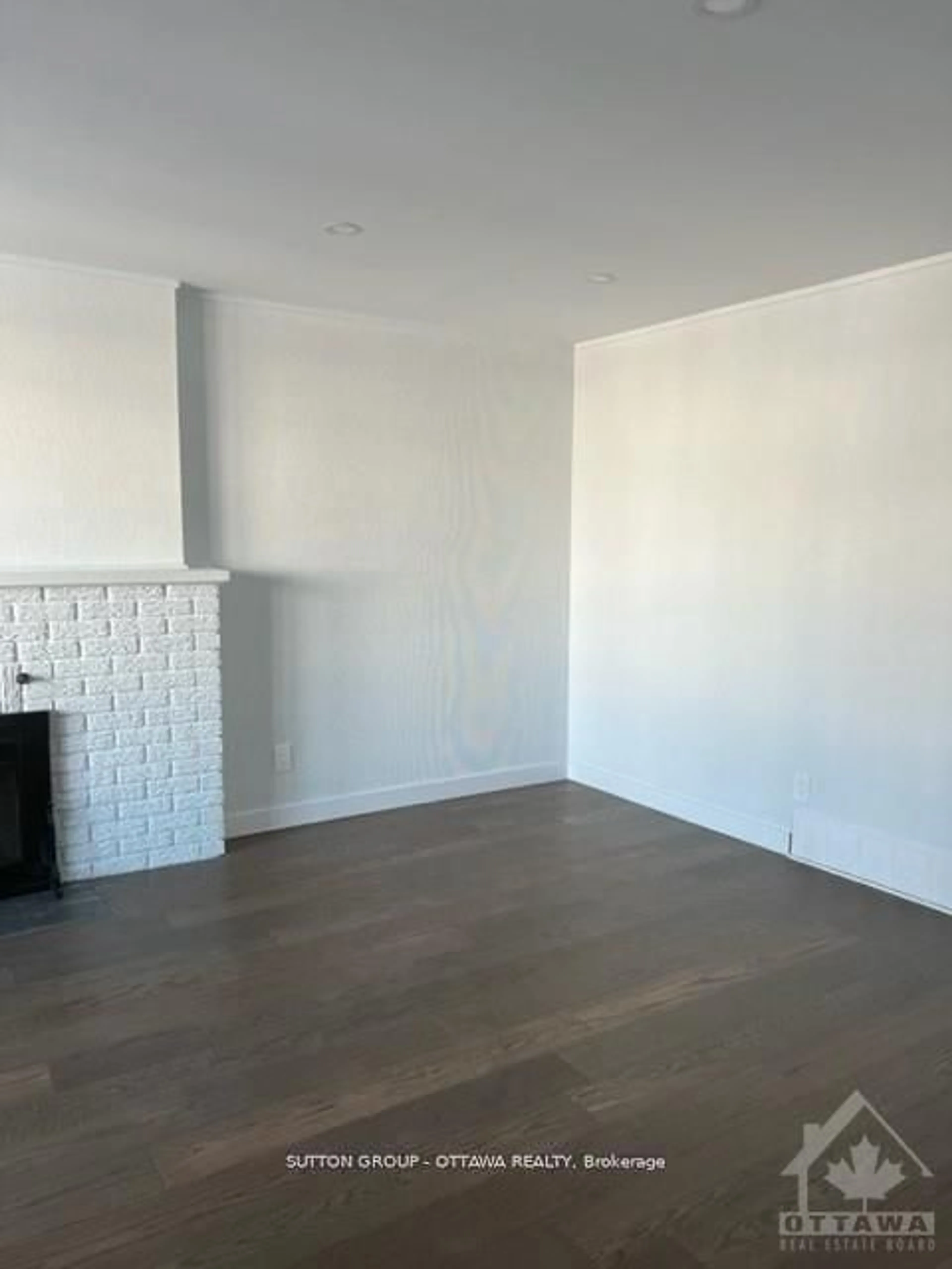 A pic of a room for 178 Mcclellan Rd, Ottawa Ontario K2H 5W1