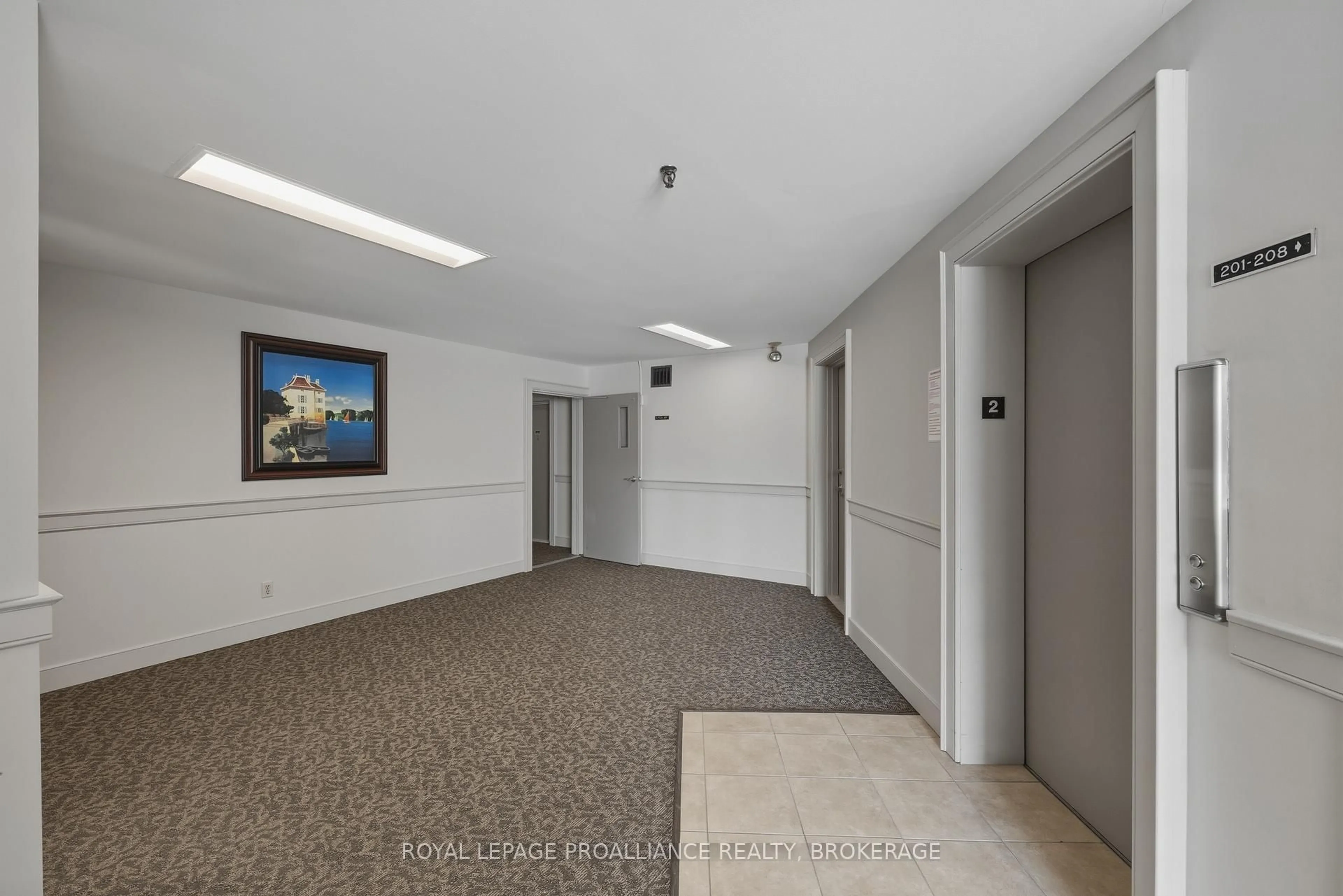 Indoor foyer for 334 Queen Mary Rd #207, Kingston Ontario K7M 7E7