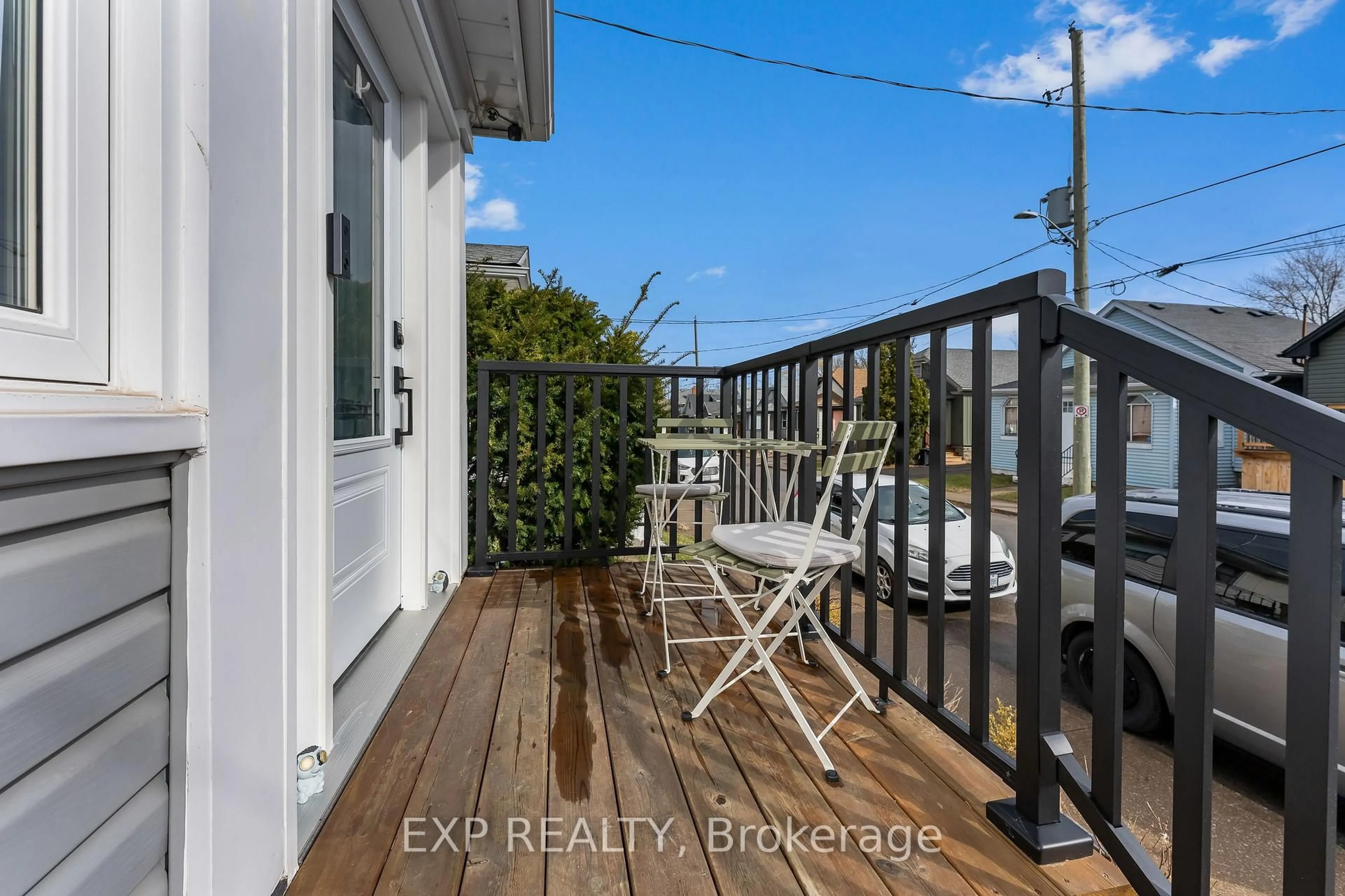 Patio, water/lake/river/ocean view for 33 RICHMOND Ave, St. Catharines Ontario L2R 3W6