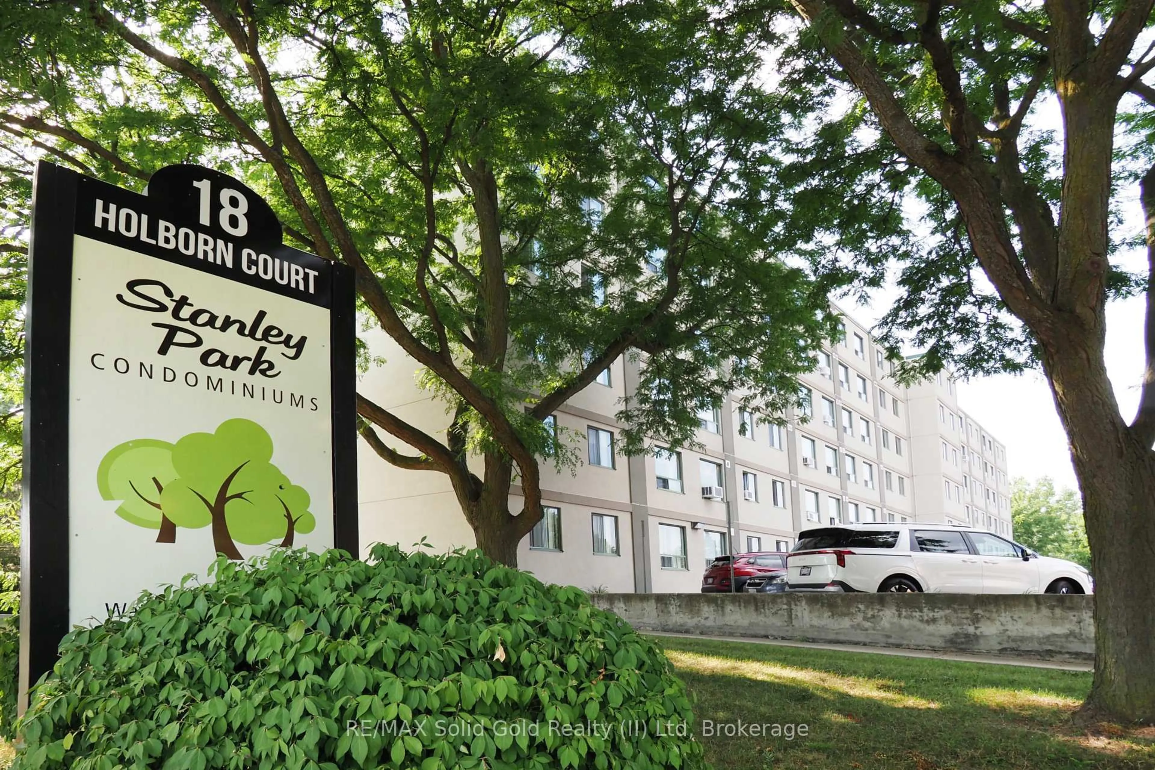 Unknown for 18 Holborn Crt #502, Kitchener Ontario N2A 4A1