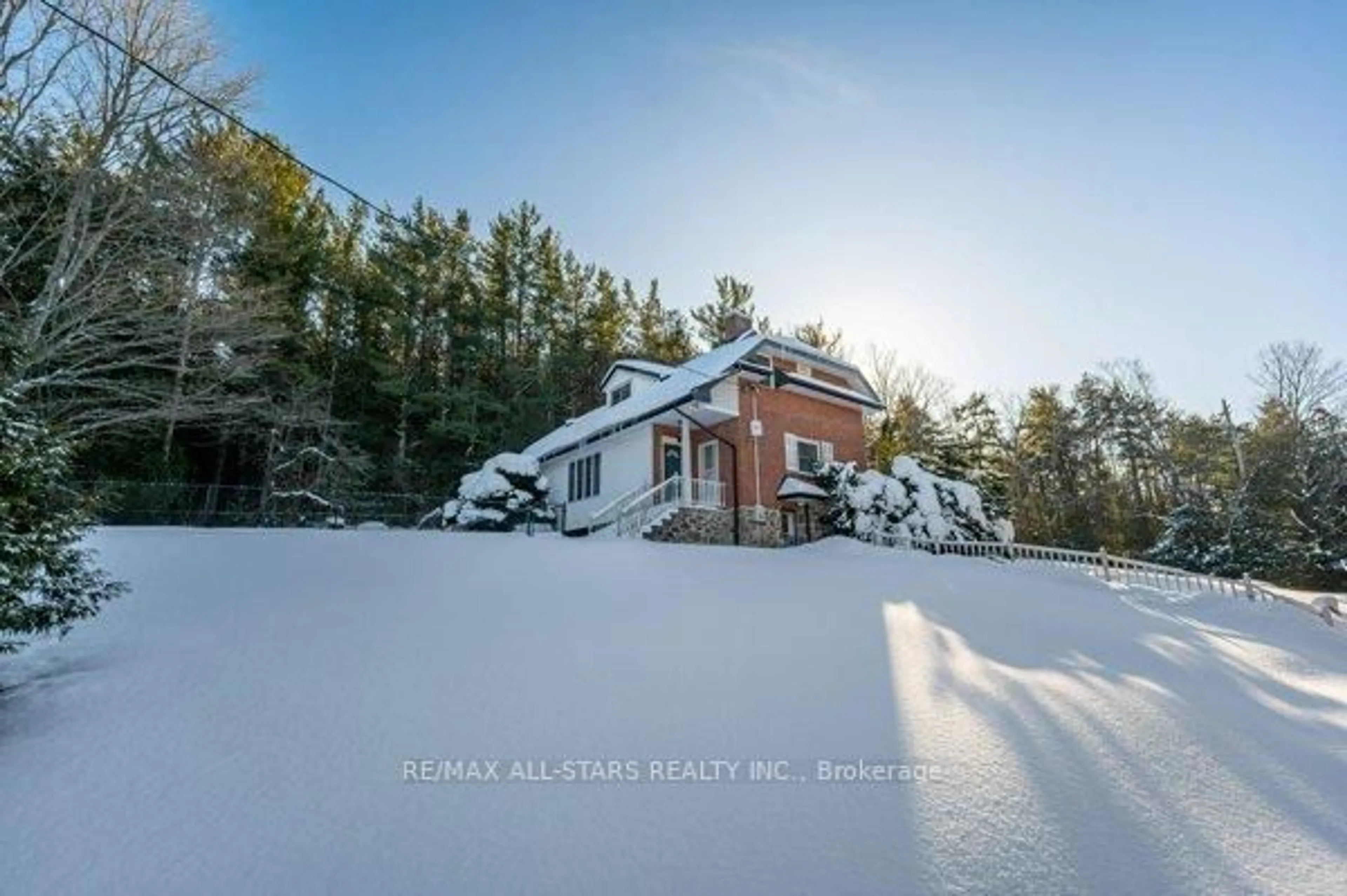 A pic from outside/outdoor area/front of a property/back of a property/a pic from drone, unknown for 421 Hayes Line, Cavan Monaghan Ontario K0L 2W0