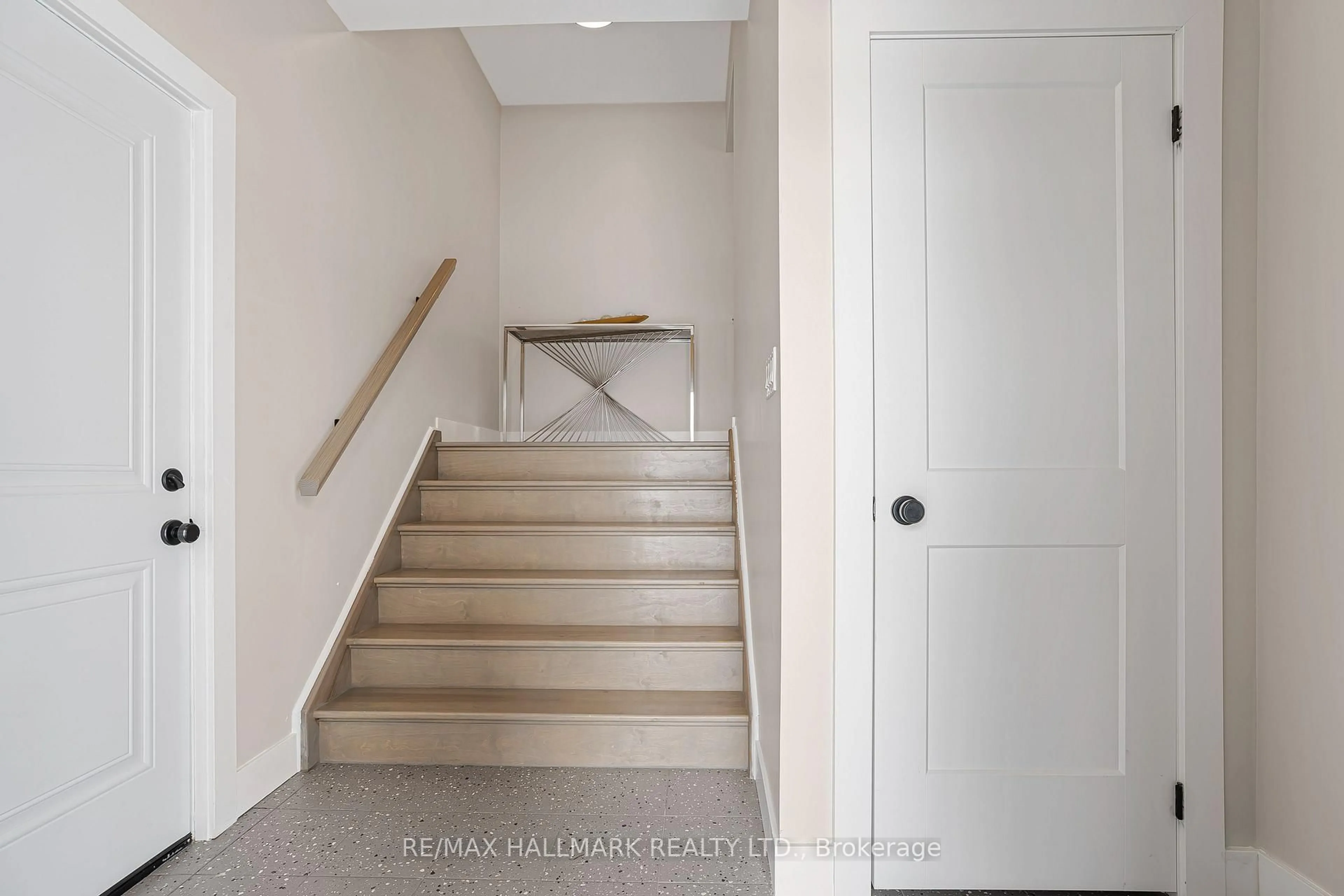 Unknown for 103 Edgar St, Southgate Ontario N0C 1L0