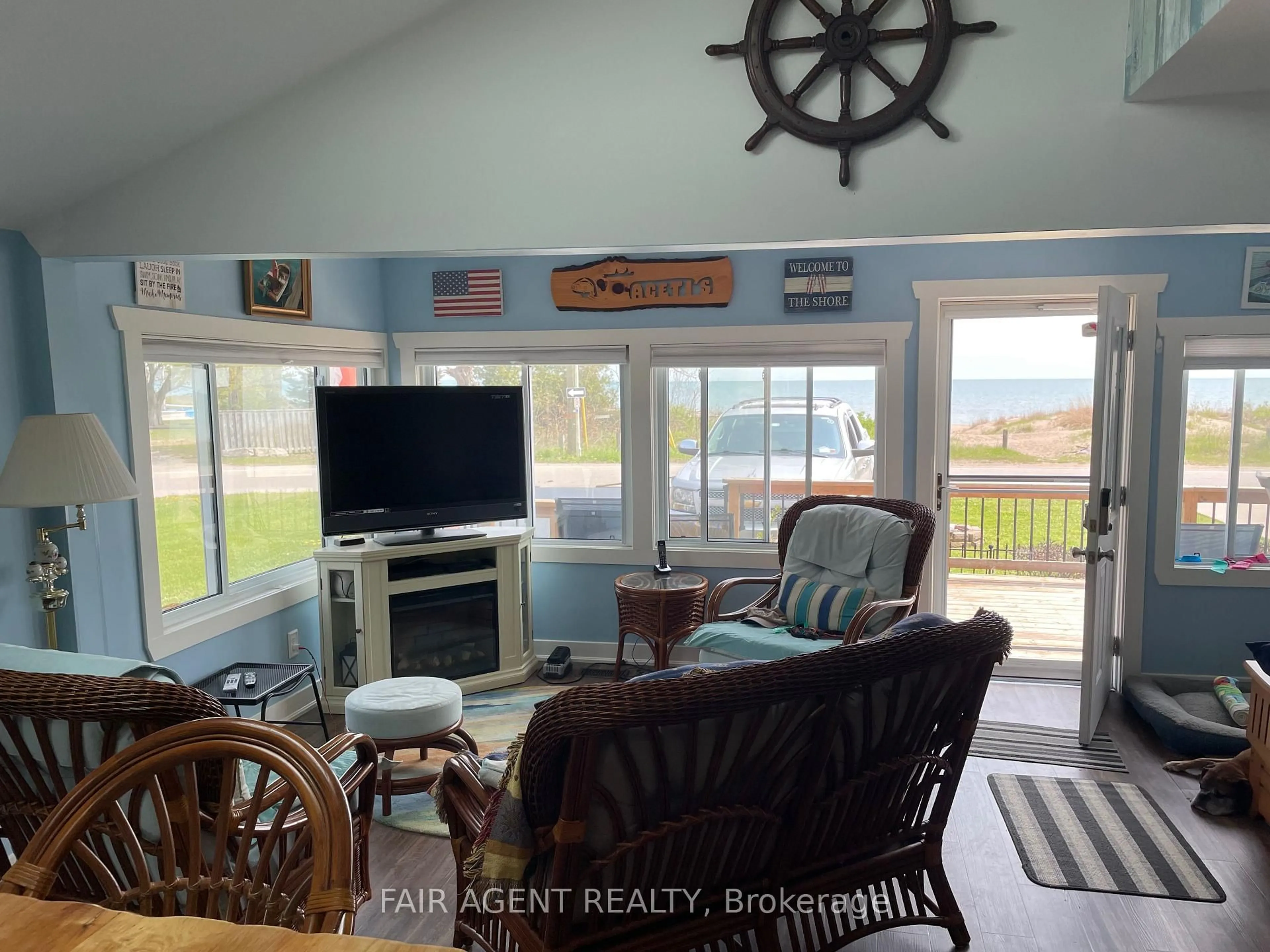 Living room with furniture, unknown for 19 Ordnance Ave, Norfolk Ontario N0E 1W0