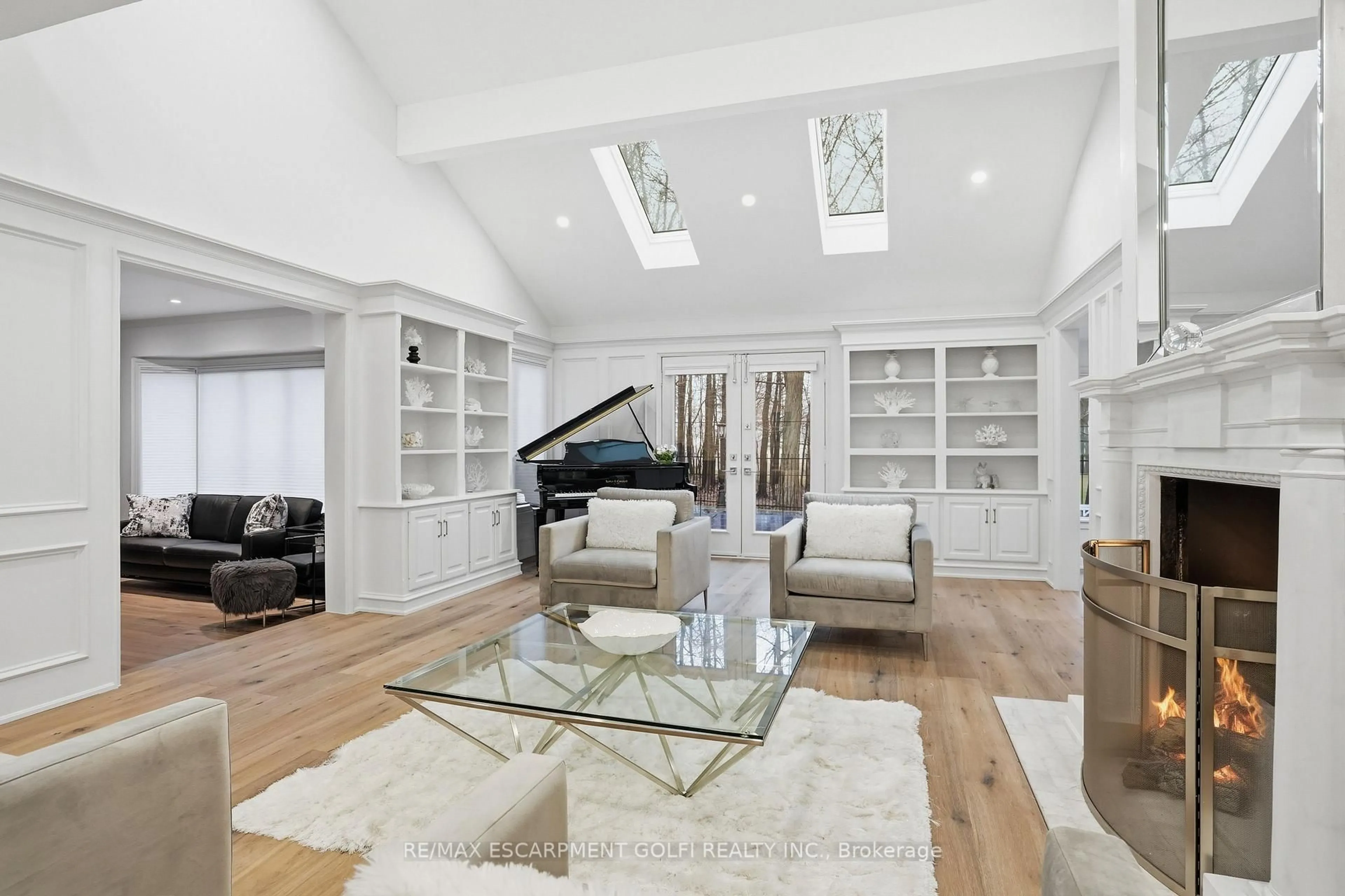 Living room with furniture, unknown for 132 Chancery Dr, Hamilton Ontario L9C 4M2