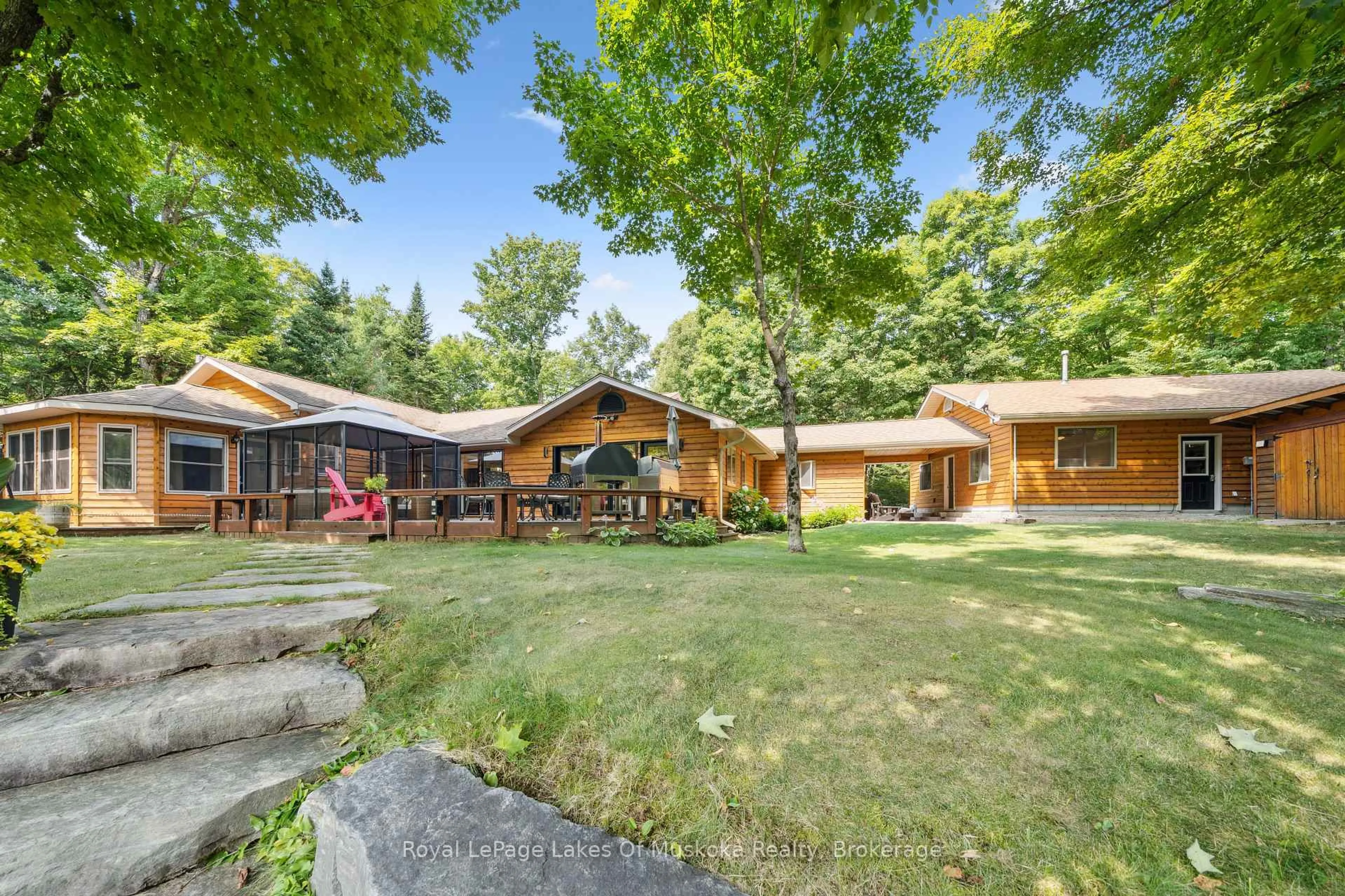 Patio, unknown for 1319 Wolf Circ, Algonquin Highlands Ontario P0A 1E0