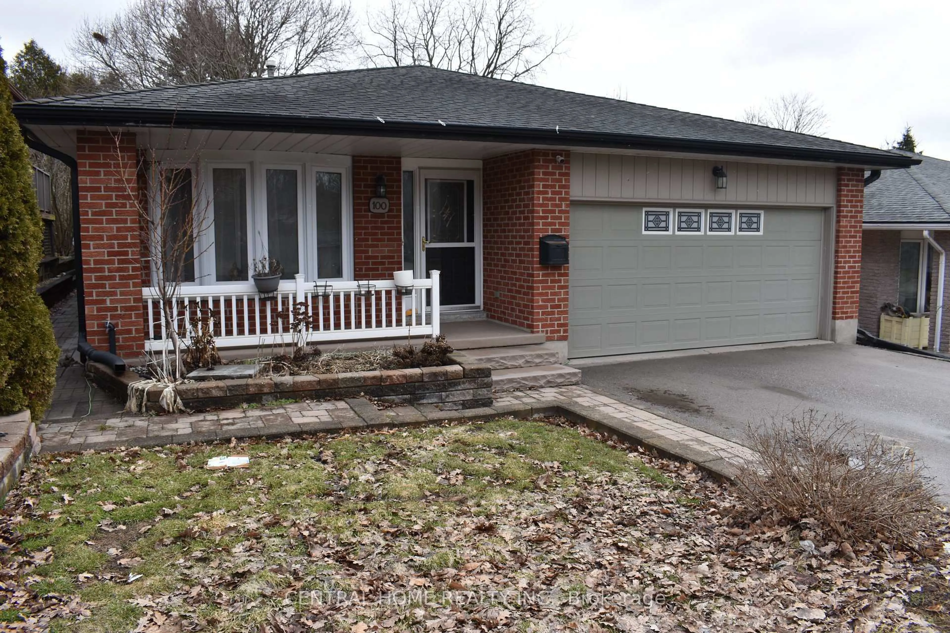 Home with brick exterior material, street for 100 Biehn Dr, Kitchener Ontario N2R 1M5