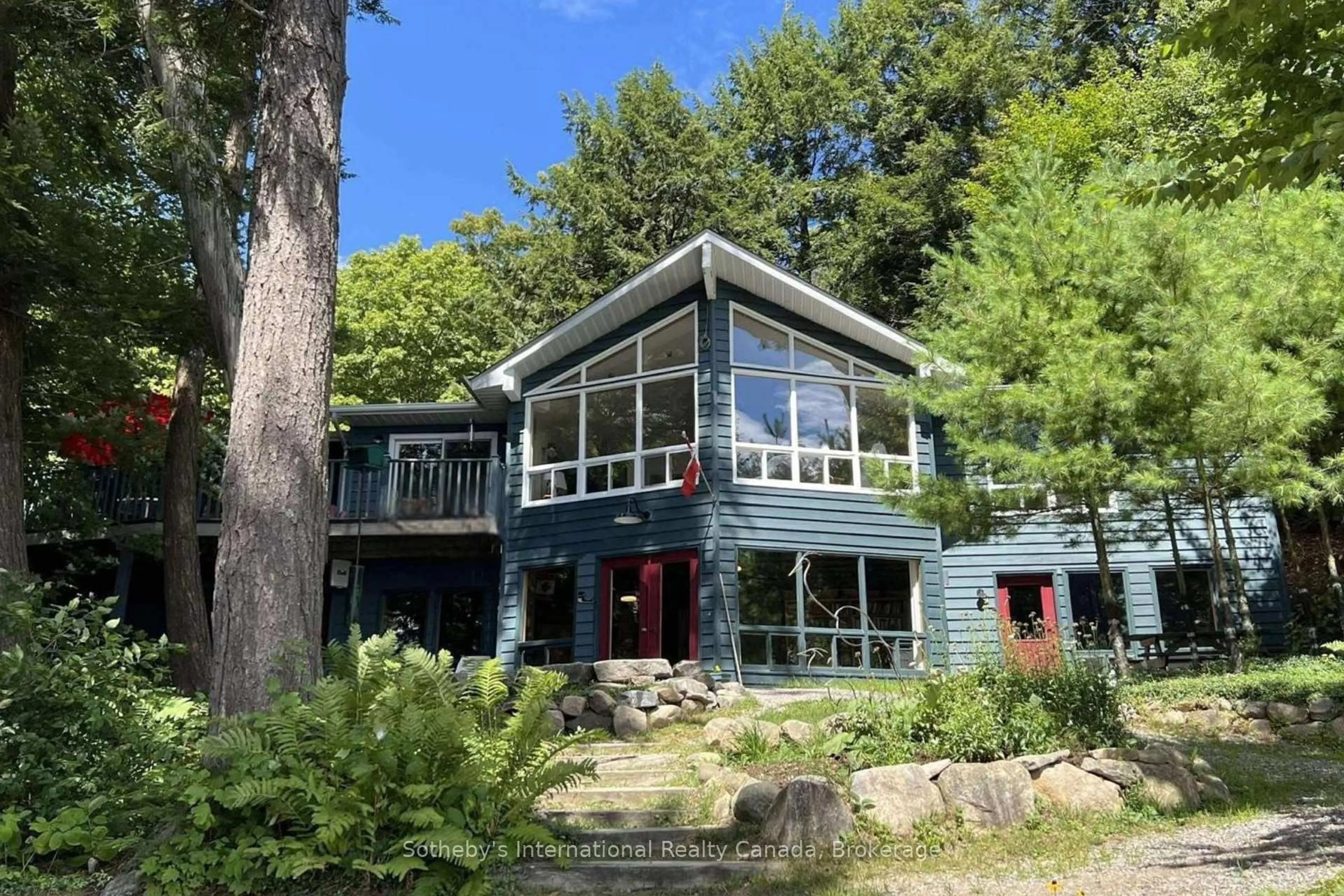 Home with vinyl exterior material, water/lake/river/ocean view for 87B McCans Rd, Seguin Ontario P0C 1J0