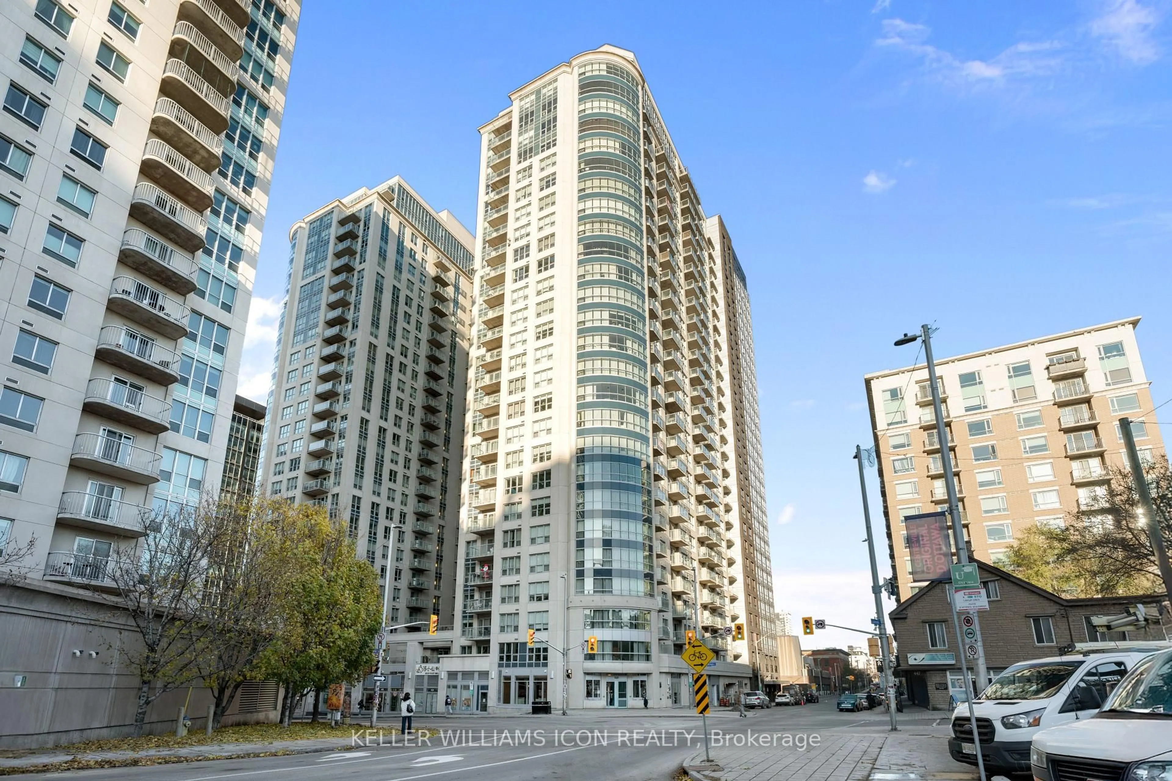 Patio, city buildings view from balcony for 195 Besserer St #1301, Ottawa Ontario K1N 0B6
