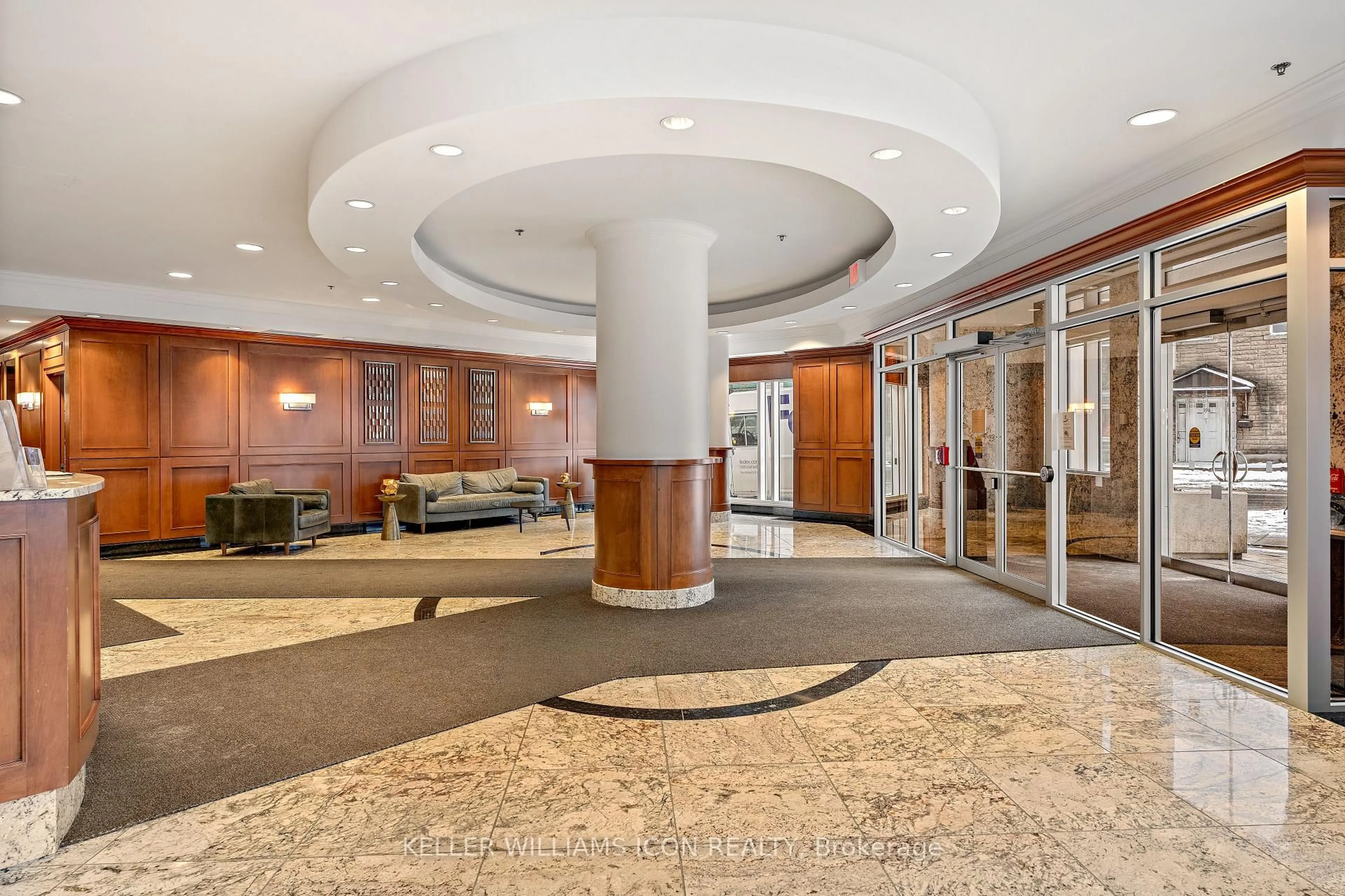 Lobby for 195 Besserer St #1301, Ottawa Ontario K1N 0B6