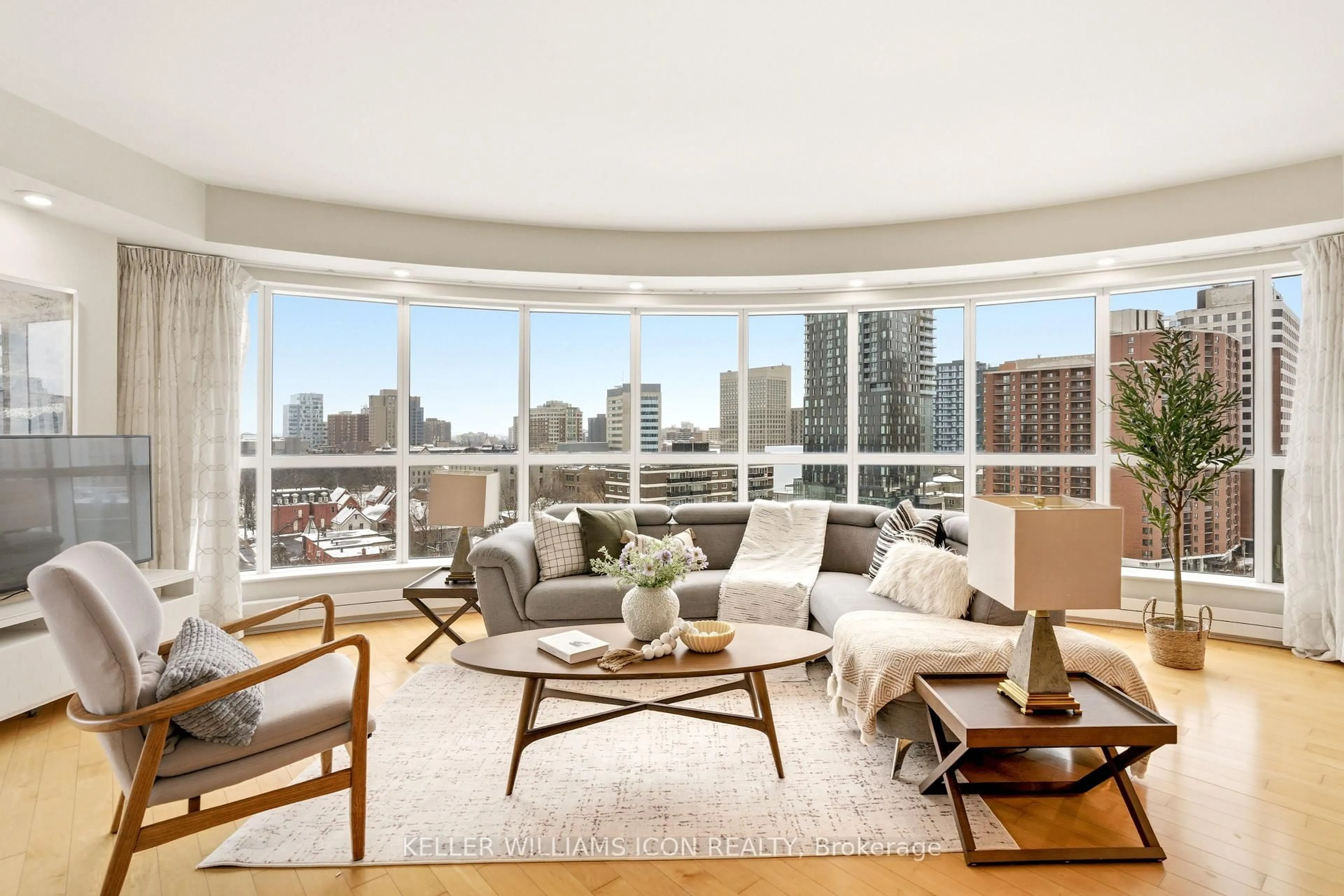 Living room with furniture, unknown for 195 Besserer St #1301, Ottawa Ontario K1N 0B6