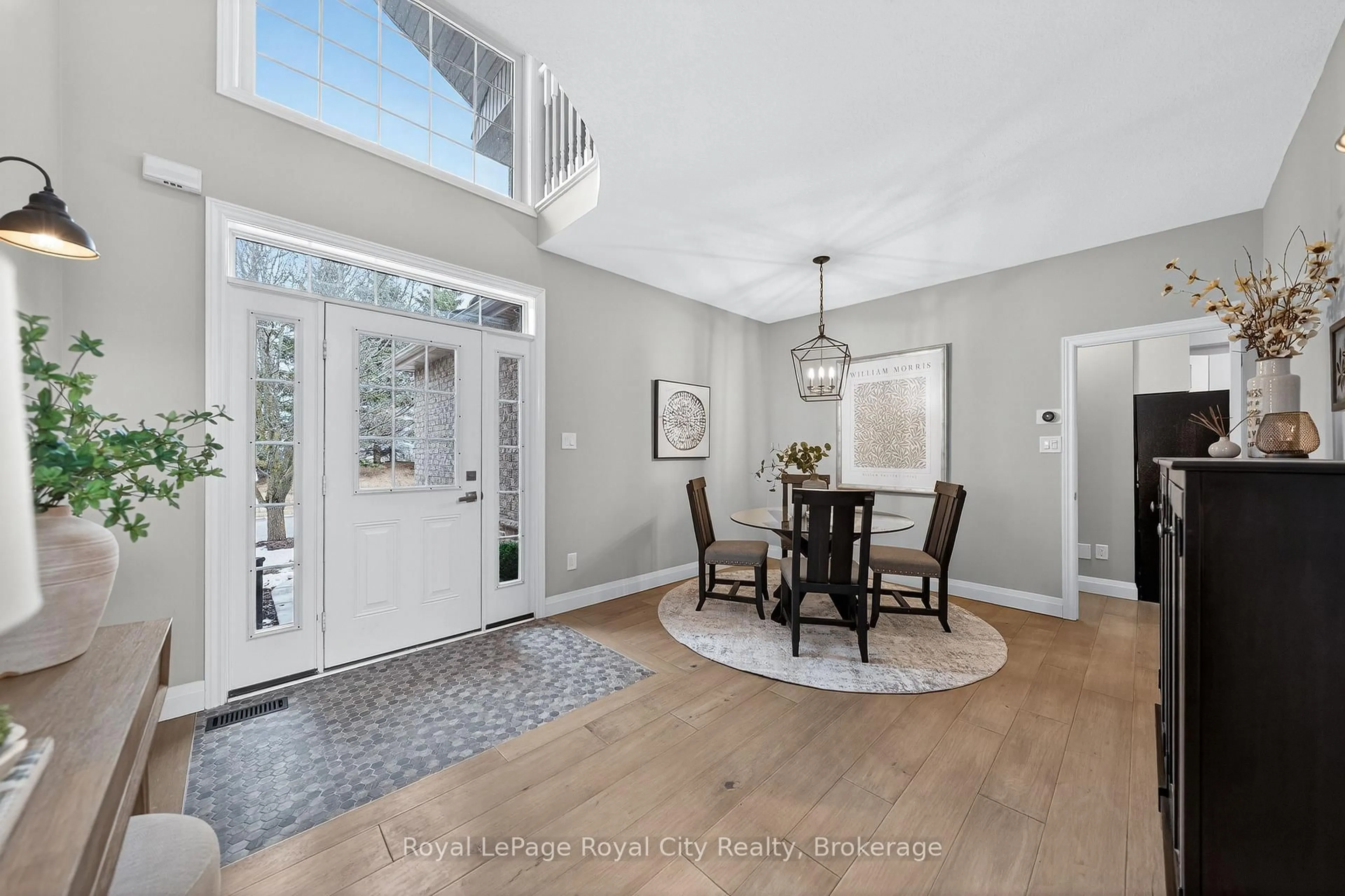 Indoor entryway for 254 Summerfield Dr #3, Guelph Ontario N1L 1R4