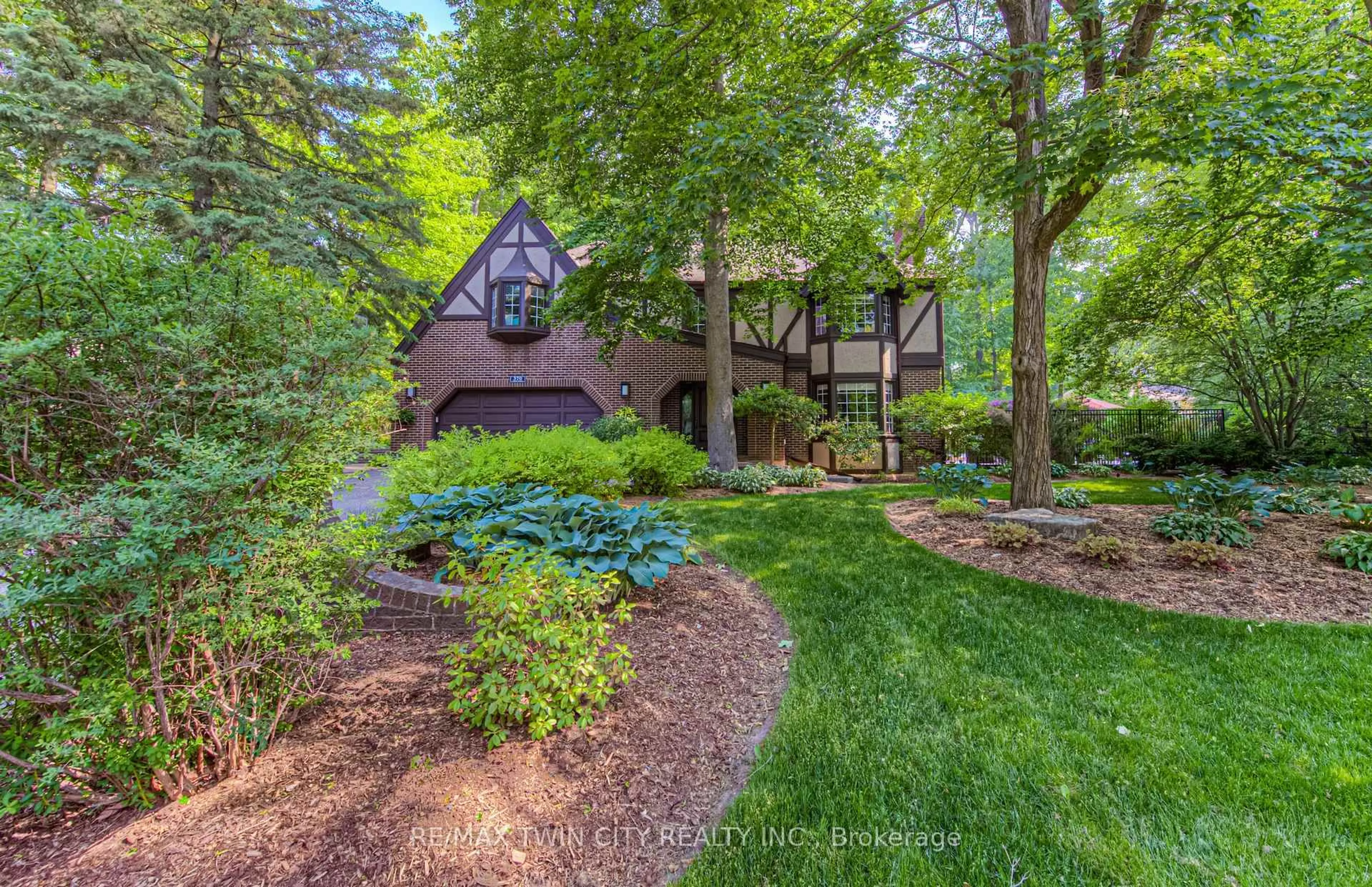 Unknown for 370 Green Acres Dr, Waterloo Ontario N2K 1Z1