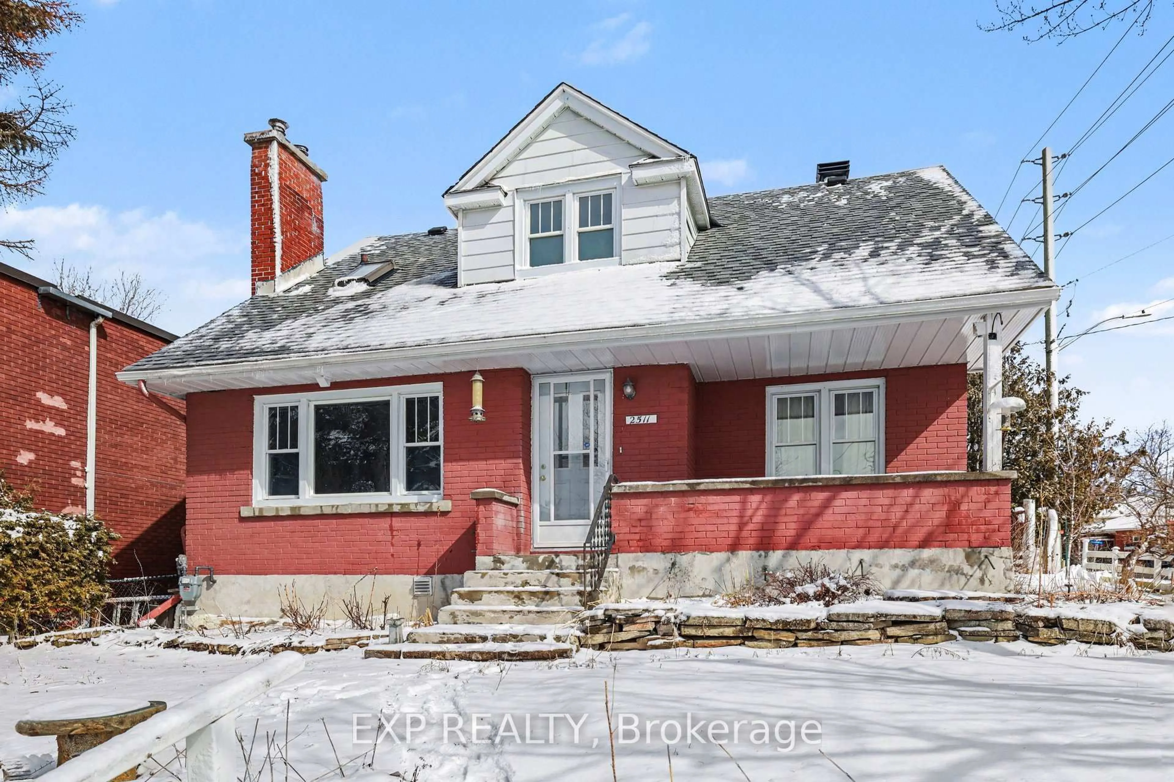 Home with brick exterior material, street for 2511 Junction Ave, Ottawa Ontario K1V 8G9