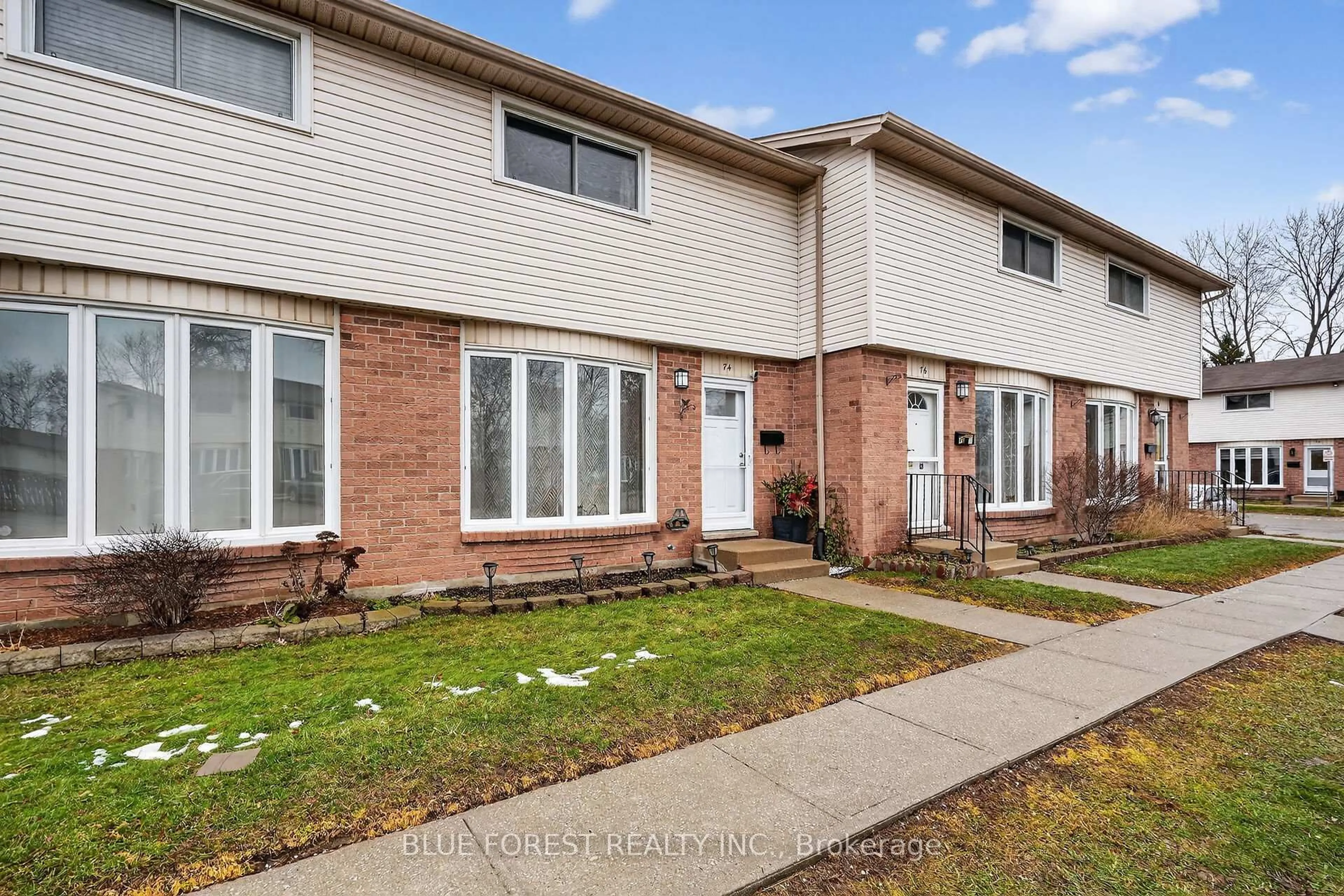 A pic from outside/outdoor area/front of a property/back of a property/a pic from drone, street for 700 Exeter Rd #74, London South Ontario N6E 1L2