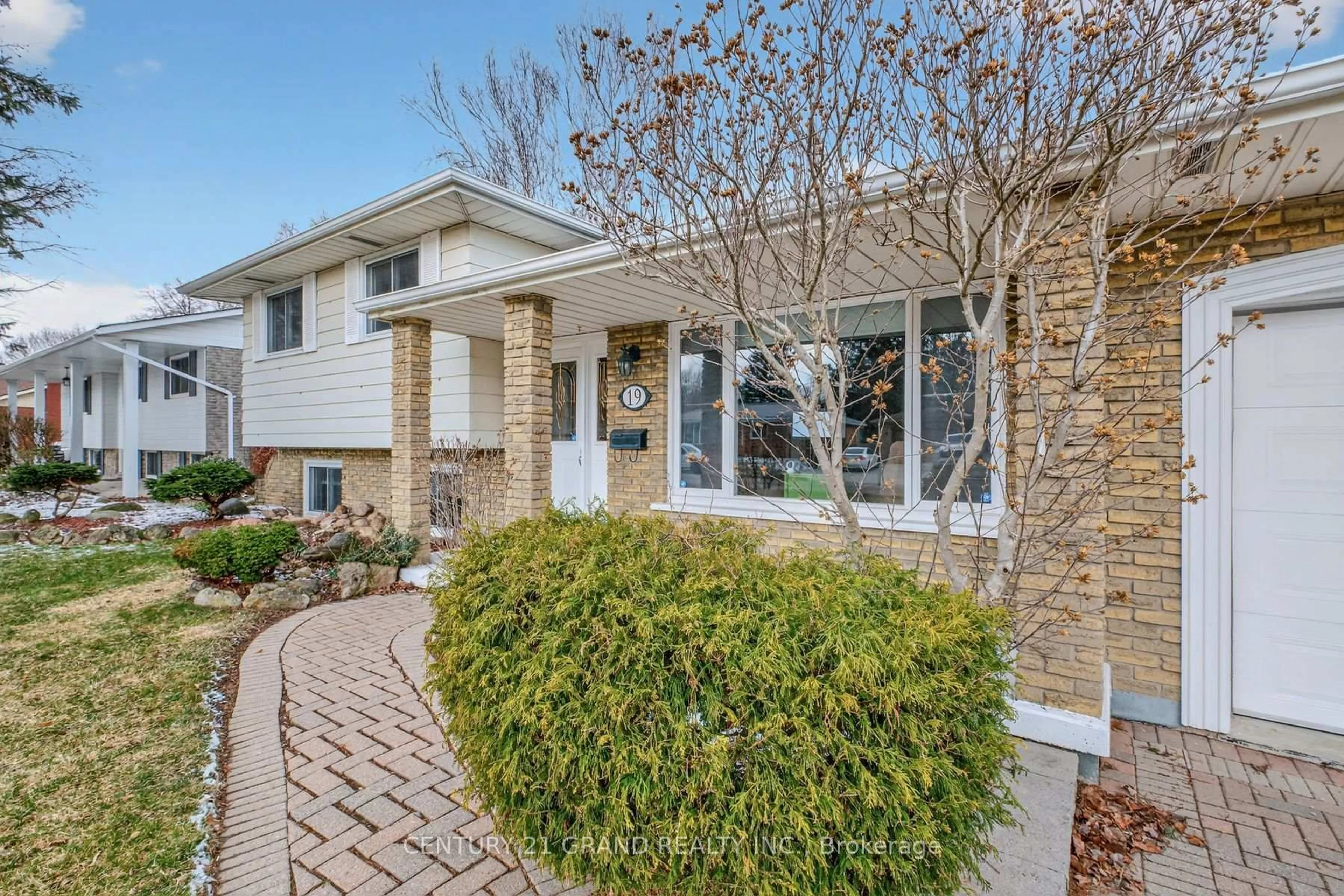 Home with brick exterior material, street for 19 Adams Lane, Norfolk Ontario N3Y 4P4