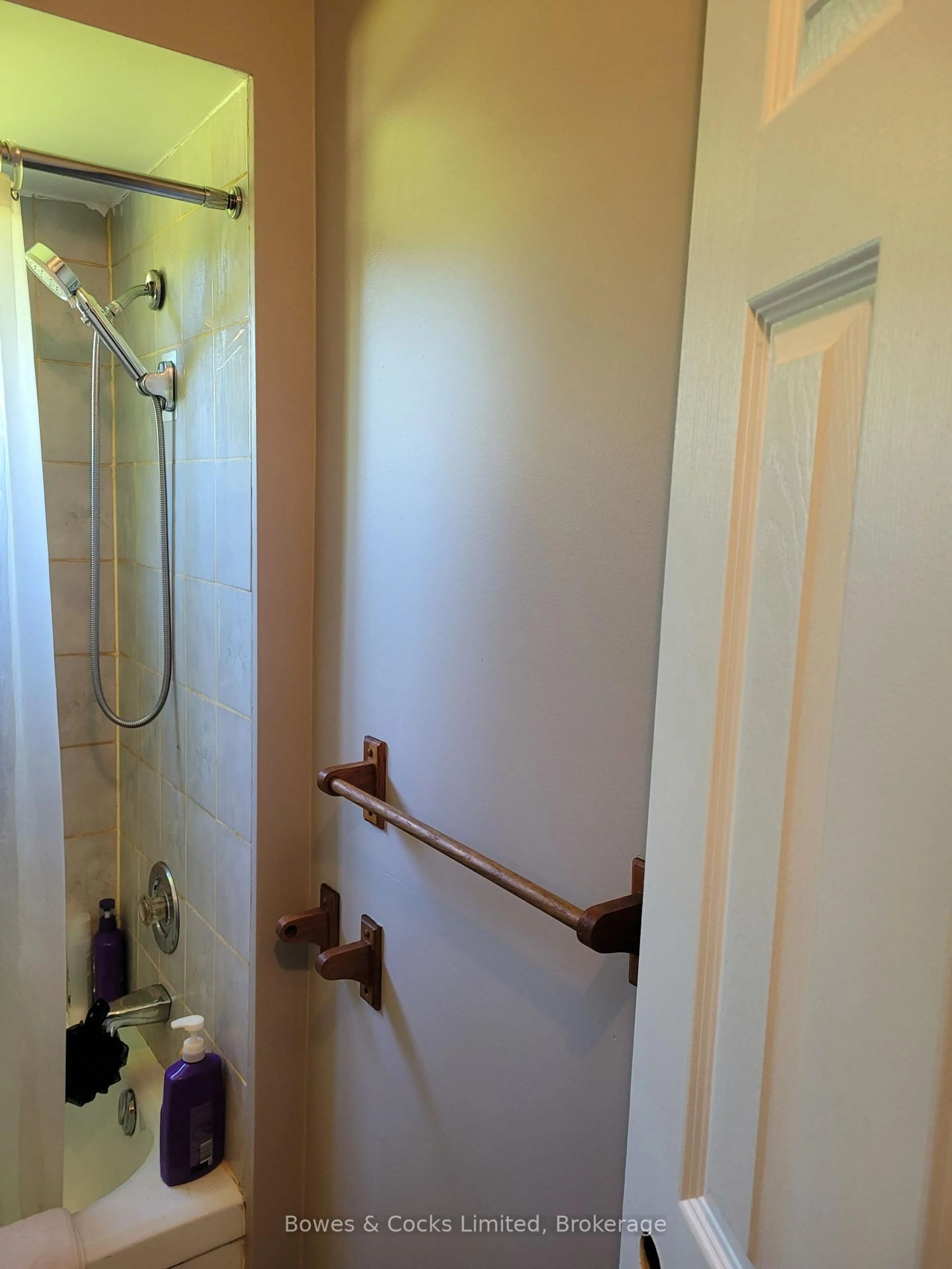 A pic of a room for 246 Hickey Tr, Bancroft Ontario K0L 1C0