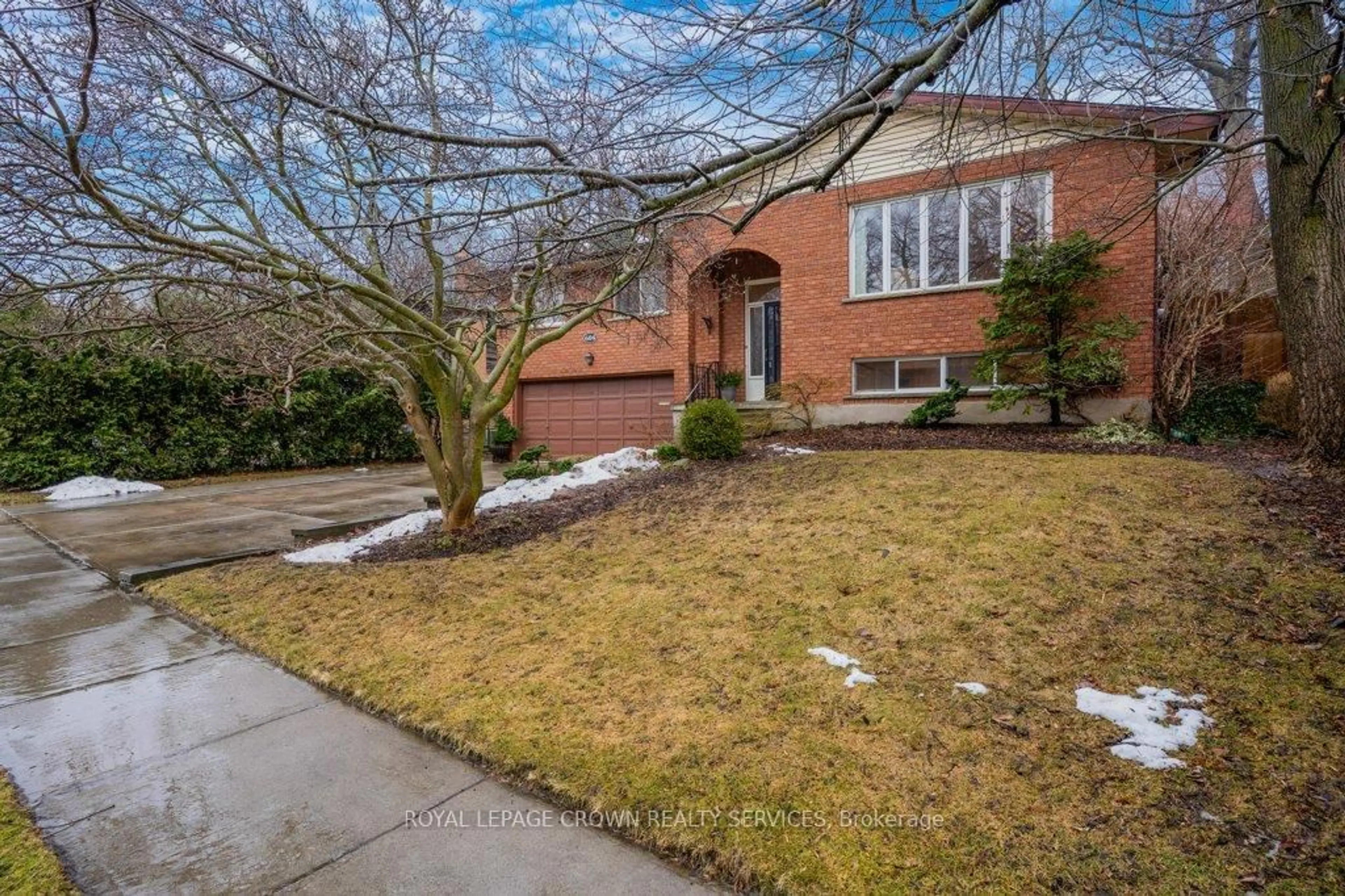 Unknown for 604 White Oak Dr, Cambridge Ontario N1S 4J6