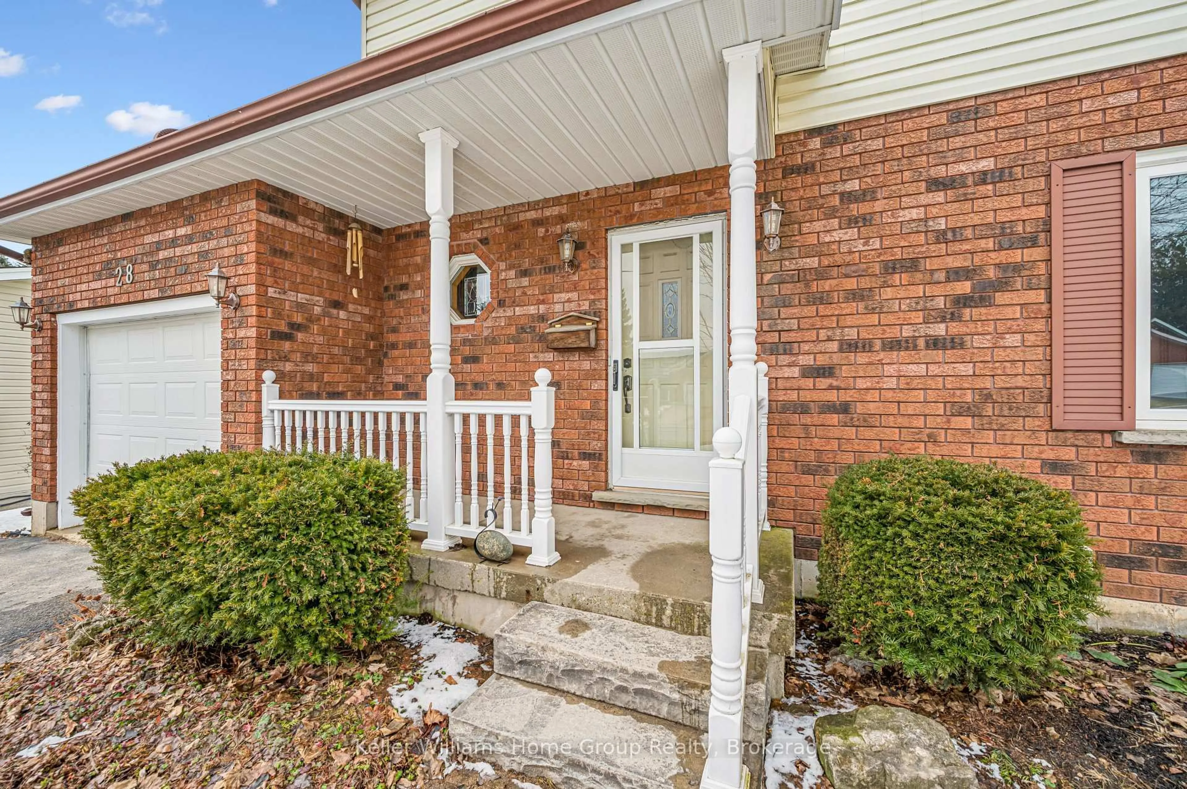 Unknown for 28 Edward St, Mapleton Ontario N0G 1P0