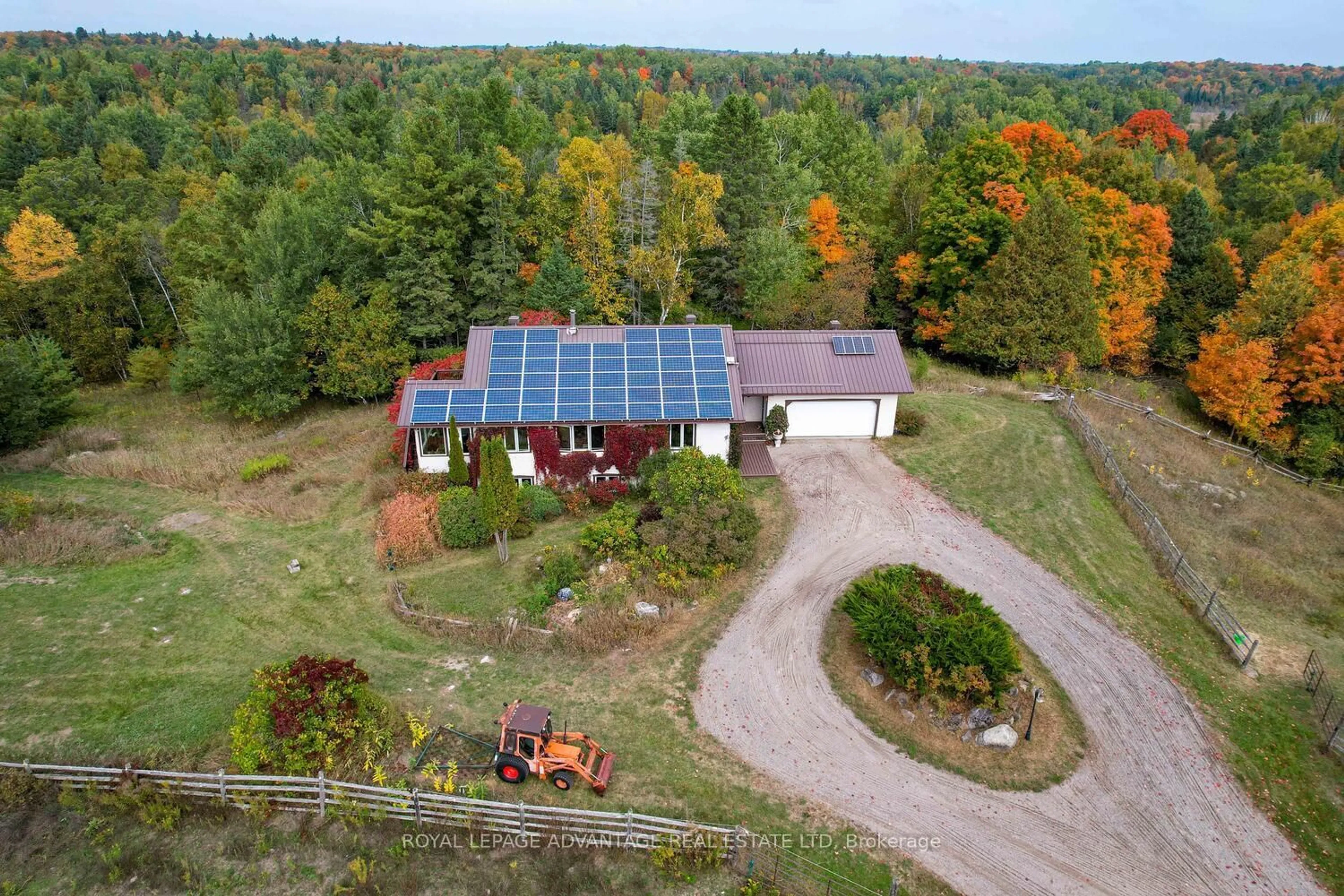 A pic from outside/outdoor area/front of a property/back of a property/a pic from drone, building for 1612 Bennett Lake Rd, Balderson Ontario K0G 1A0