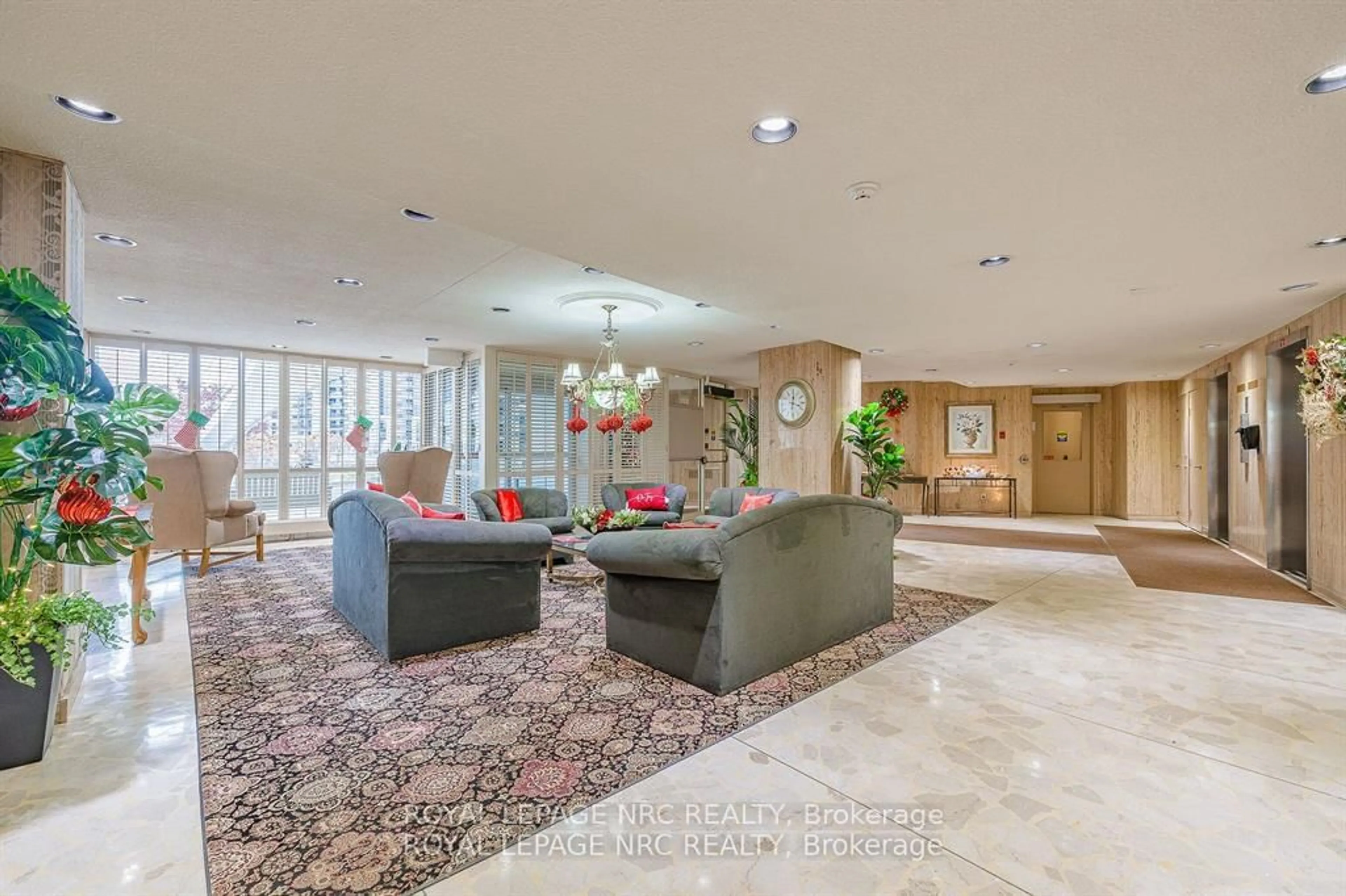 Lobby for 15 Towering Heights Blvd #1006, St. Catharines Ontario L2T 3G7