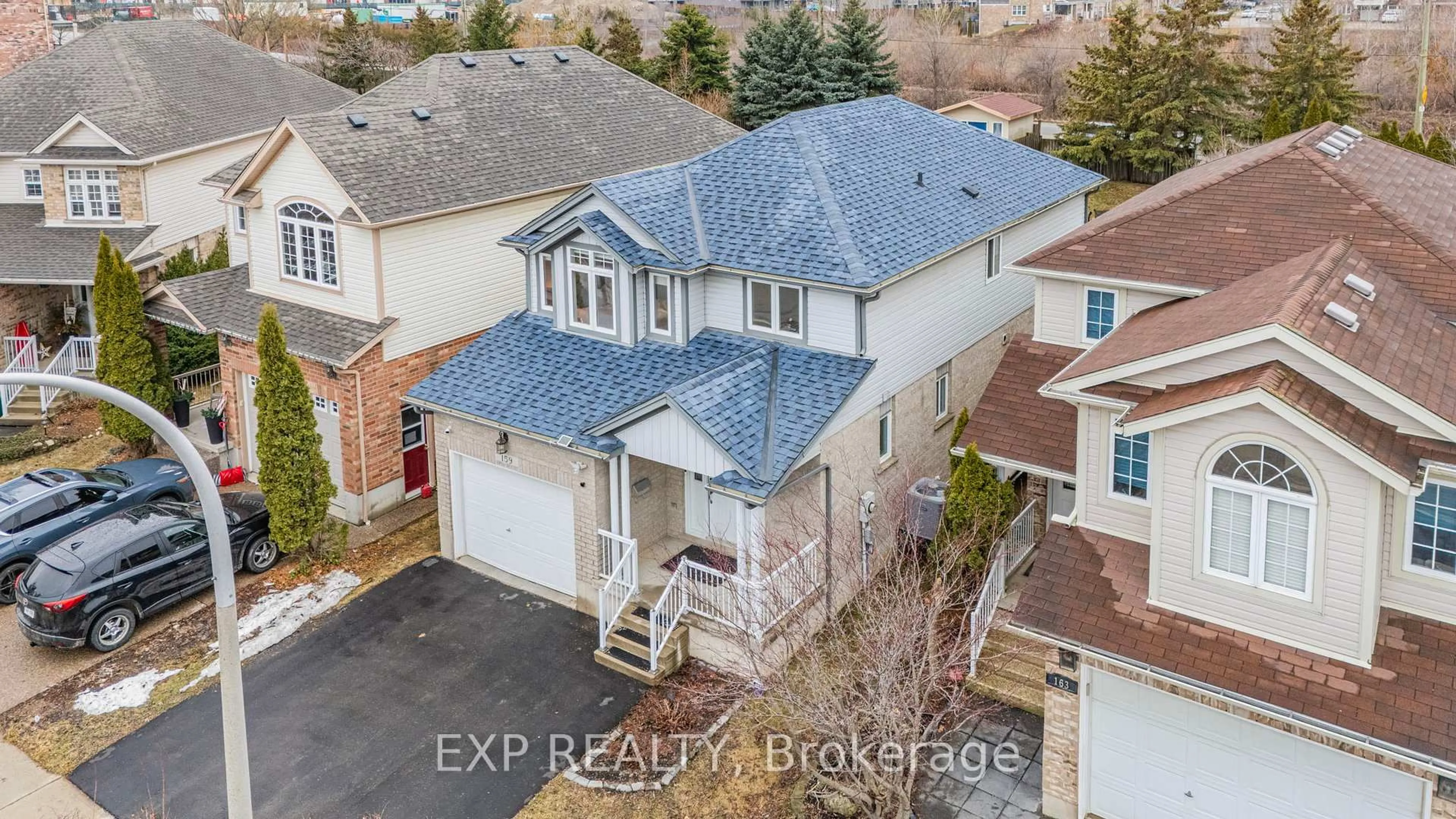 A pic from outside/outdoor area/front of a property/back of a property/a pic from drone, street for 159 Sophia Cres, Kitchener Ontario N2R 1X7
