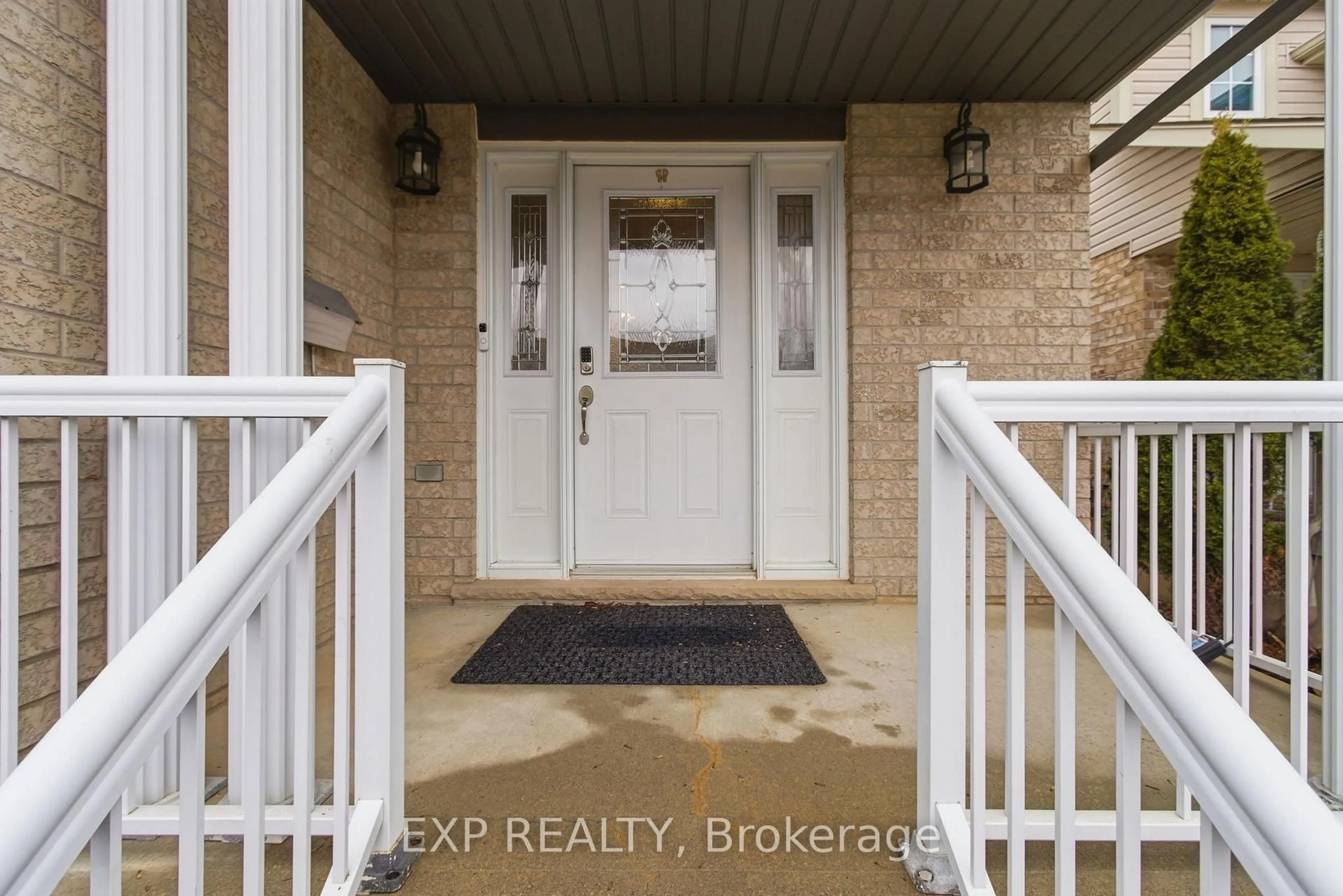 Indoor entryway for 159 Sophia Cres, Kitchener Ontario N2R 1X7
