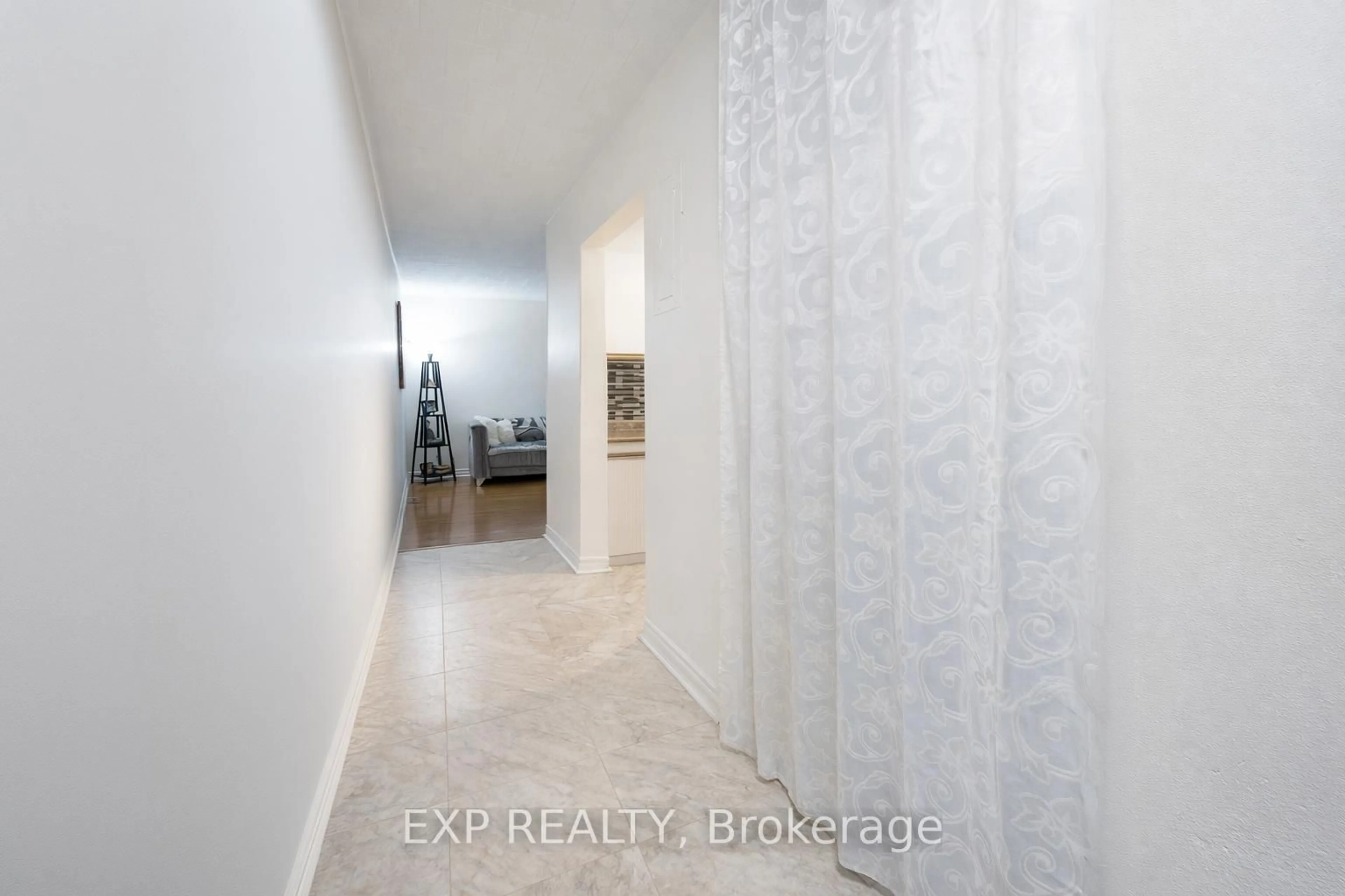 Indoor entryway for 29 West Ave #302, Kitchener Ontario N2M 5E4