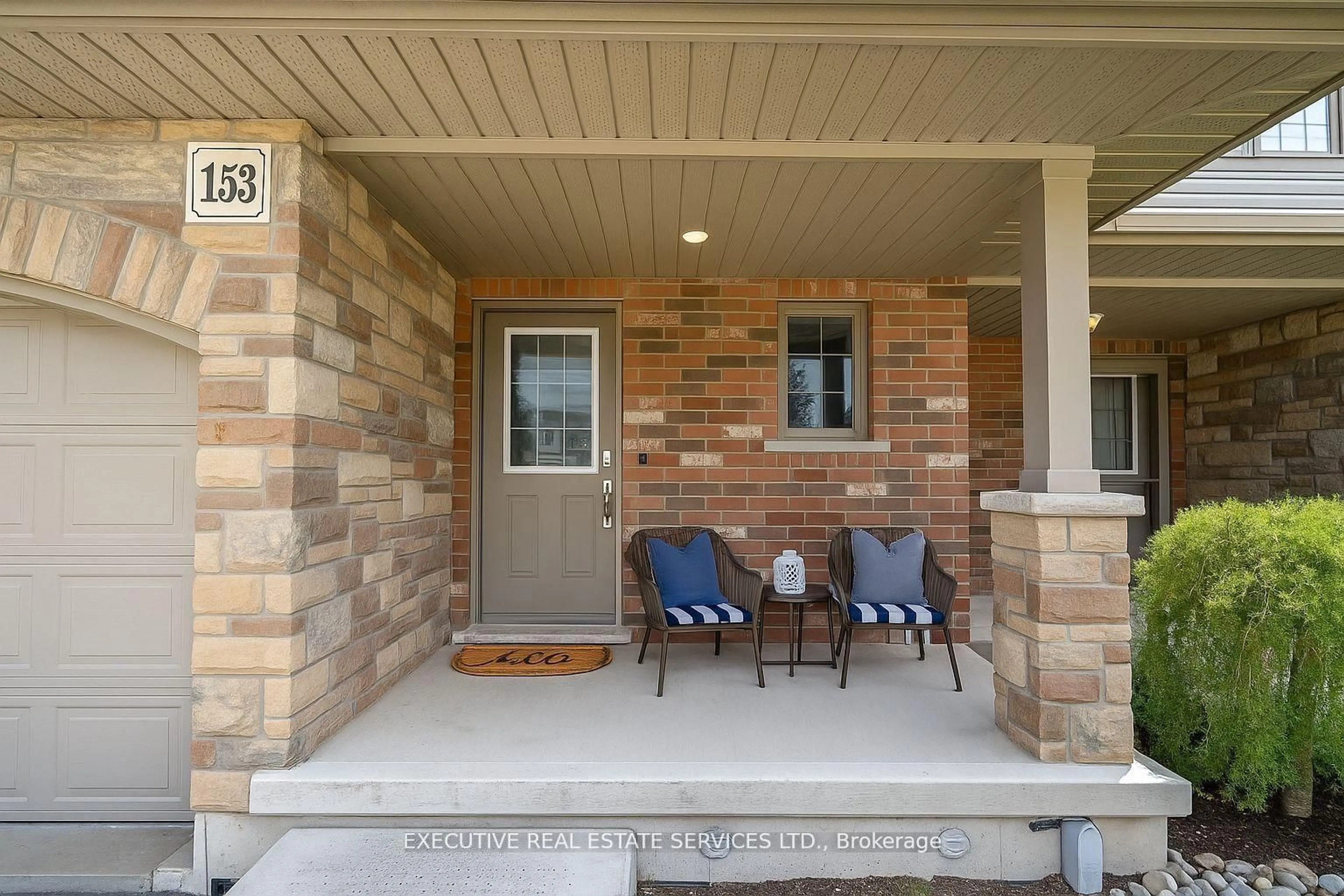 Indoor entryway for 153 Fairfield Dr, Stratford Ontario N5A 6S2