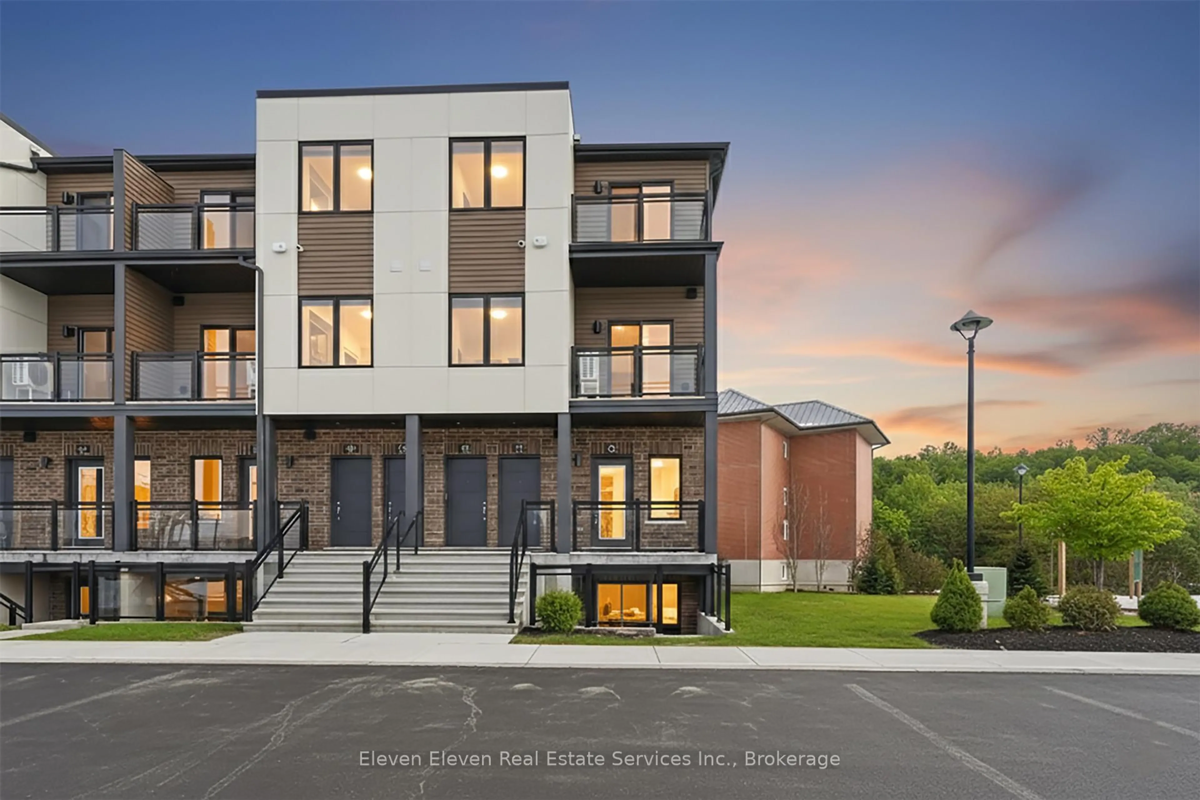 Unknown for 940 St. David St #73, Centre Wellington Ontario N1M 0L7