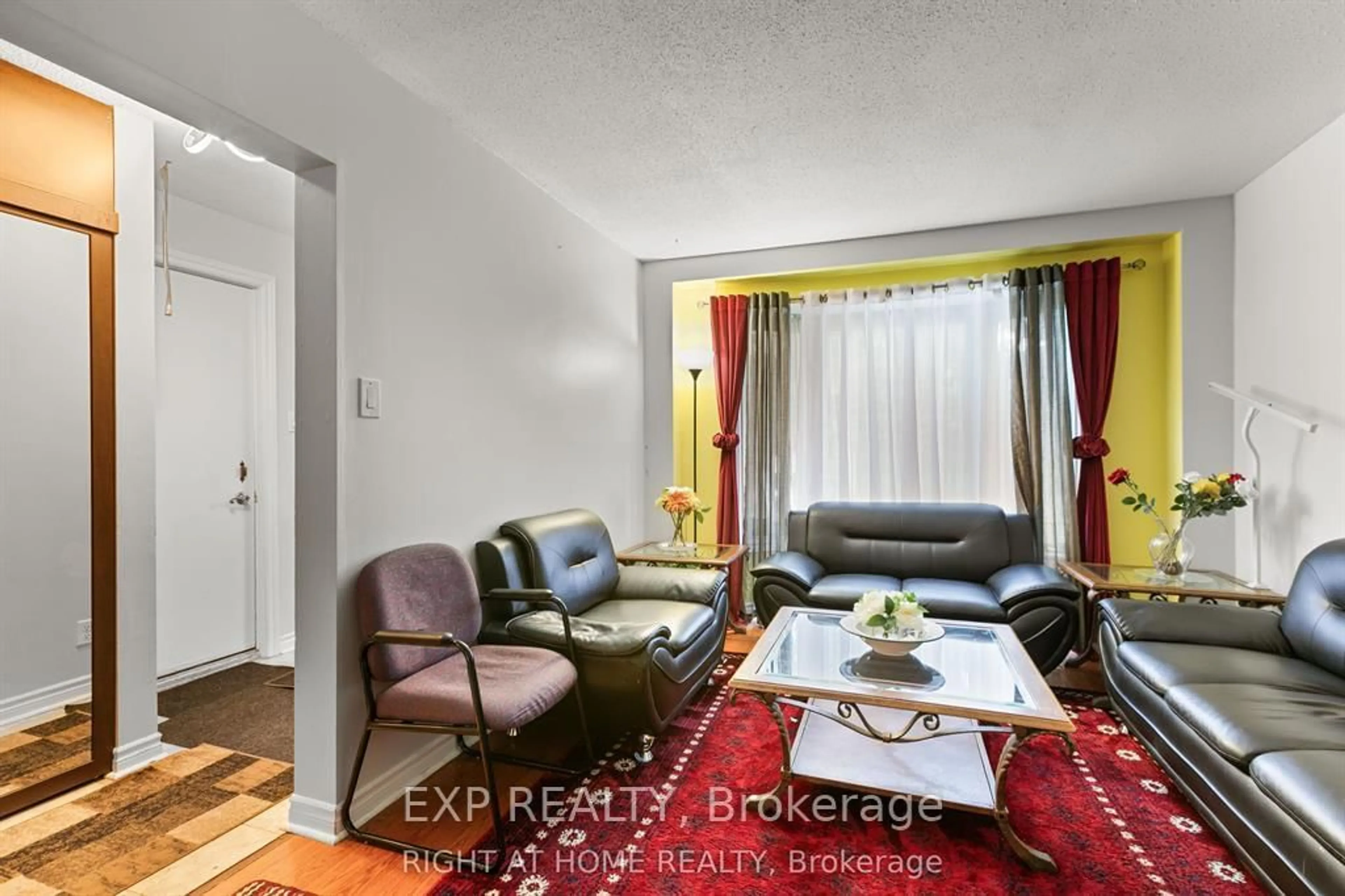 Unknown for 3142 Dumaurier Ave, Ottawa Ontario K2B 8R1