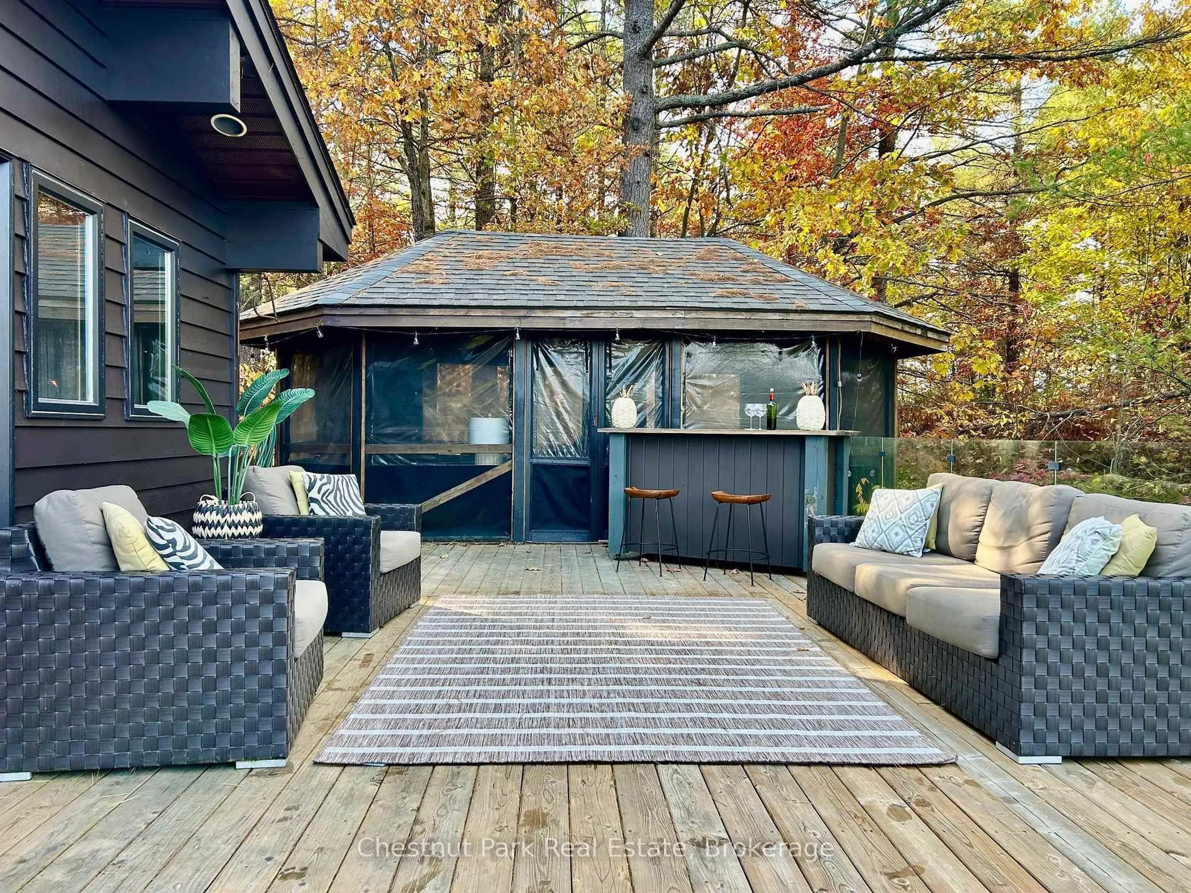 Patio, unknown for 5600 Kahshe Lake, Gravenhurst Ontario P1P 1R6