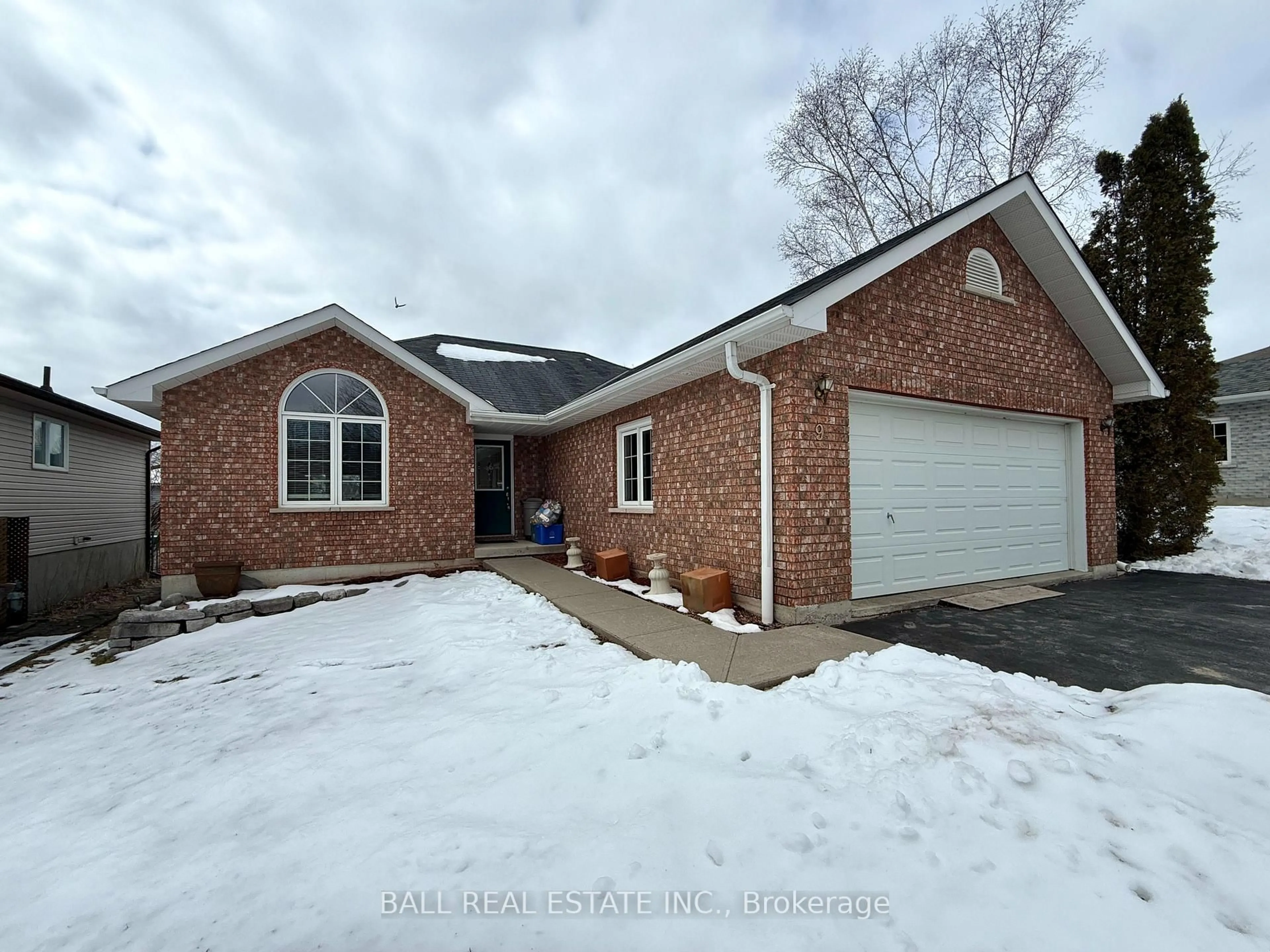 Home with brick exterior material, street for 9 Francis St, Selwyn Ontario K0L 2H0