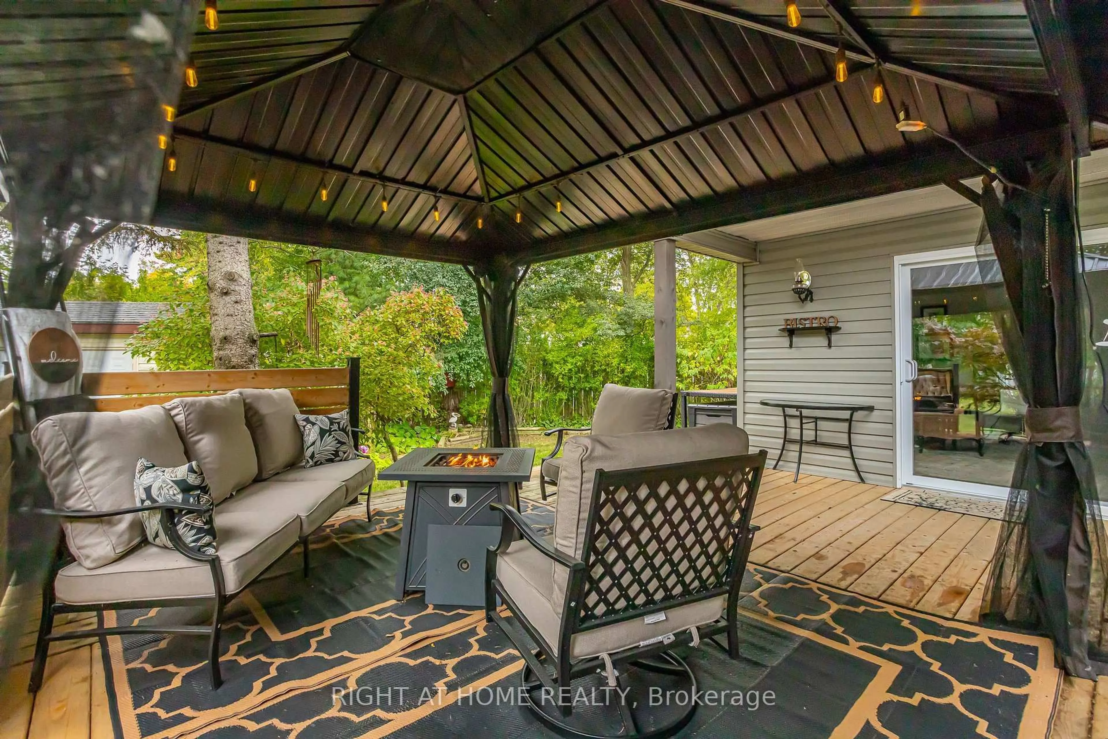 Patio, unknown for 162 Mississauga Pl, South Huron Ontario N0M 1T0