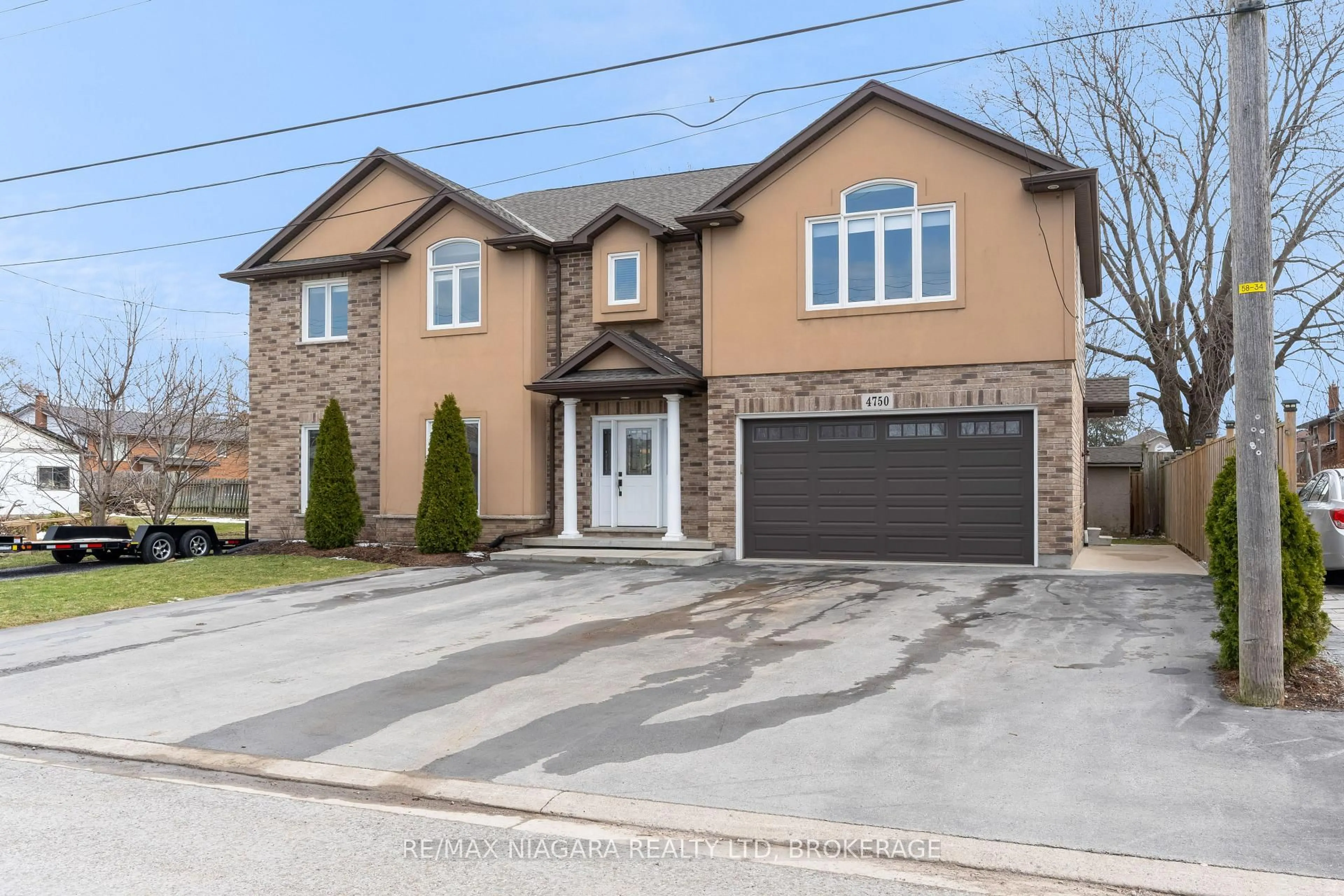 Home with brick exterior material, street for 4750 Baldwin Ave, Niagara Falls Ontario L2H 0J5