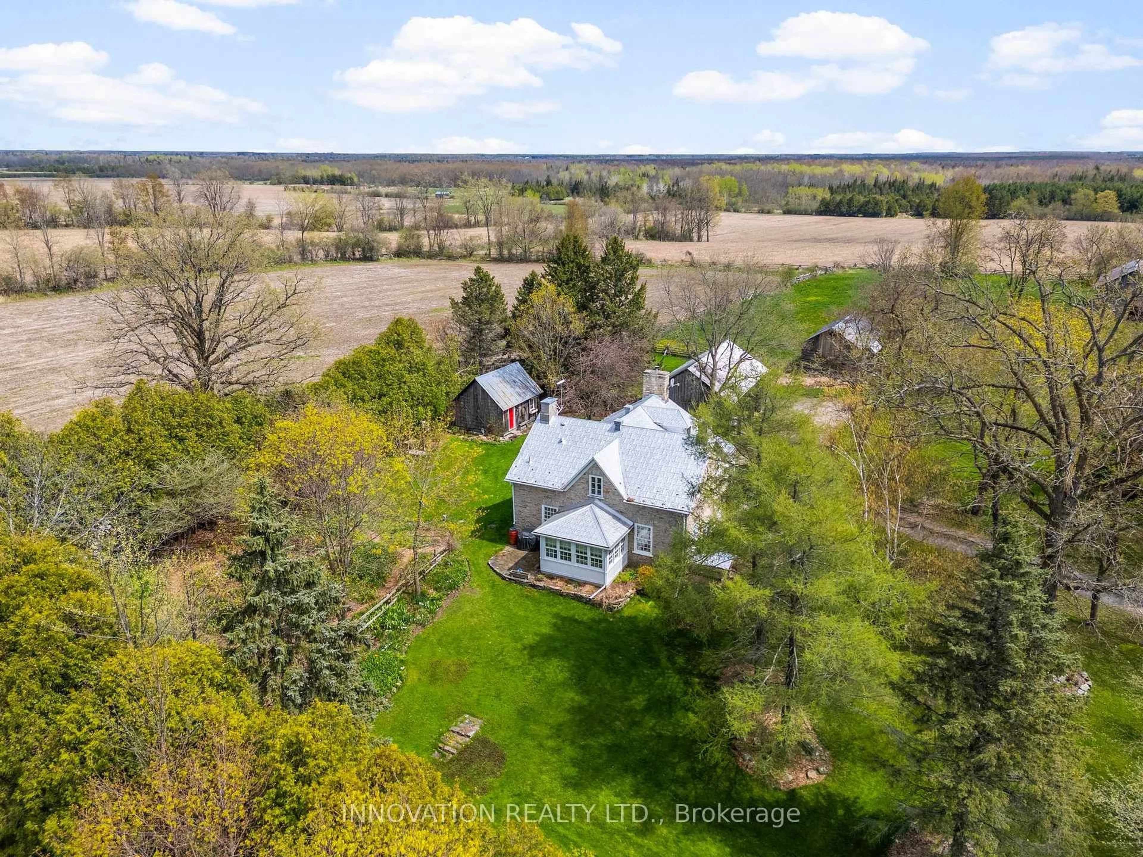 A pic from outside/outdoor area/front of a property/back of a property/a pic from drone, unknown for 1330 Barries Sdrd, Drummond/North Elmsley Ontario K7C 0M2