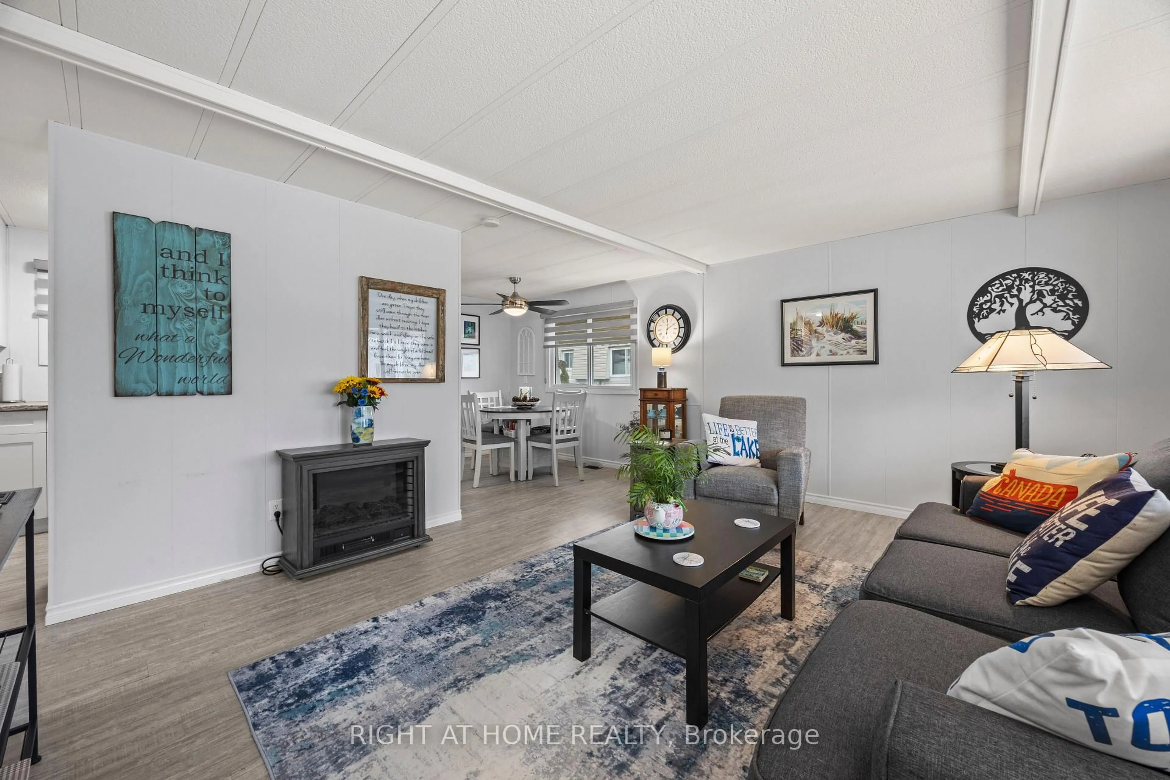 Living room with furniture, unknown for 264 Highland Springs, South Huron Ontario N0M 1T0