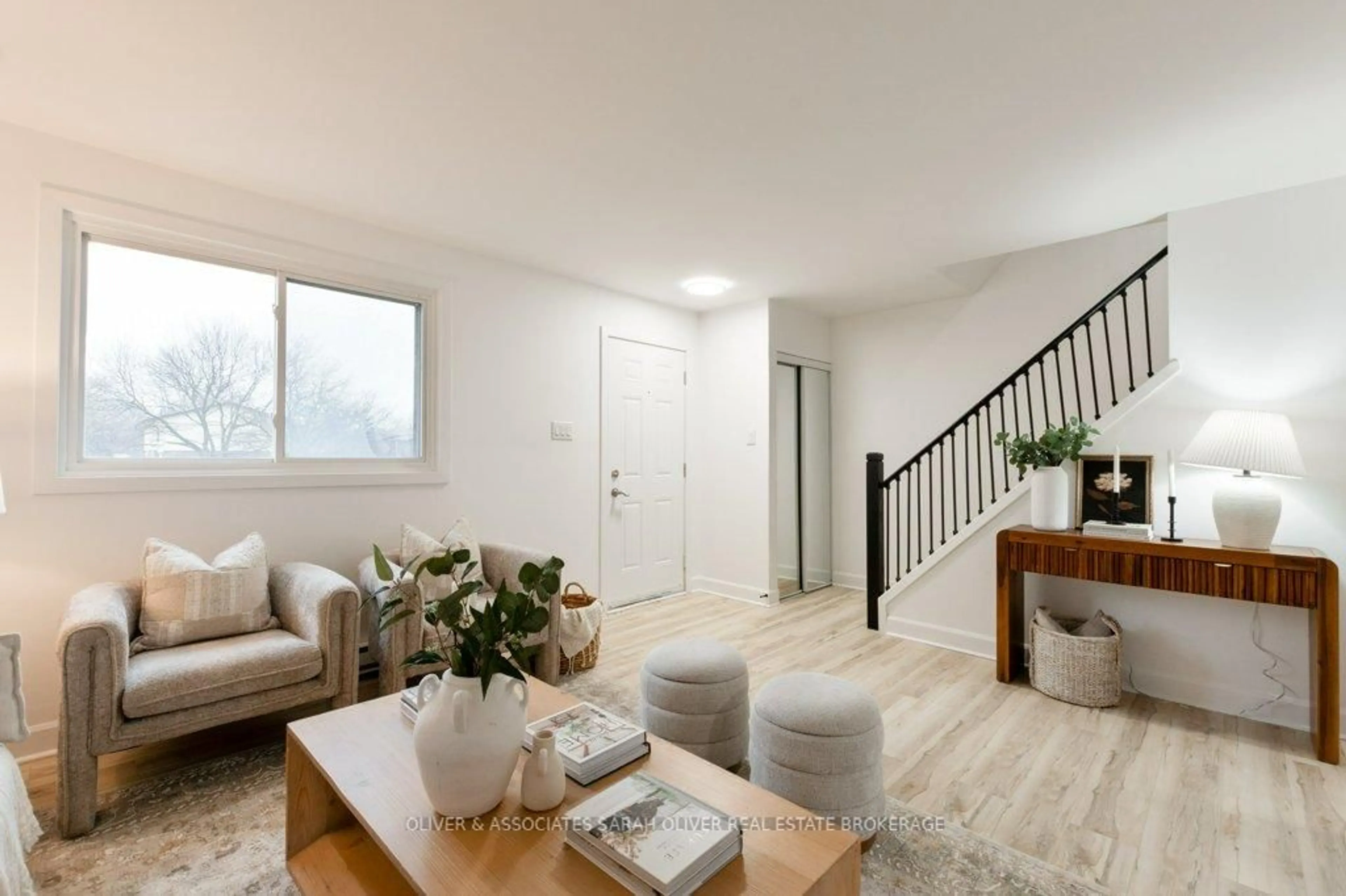 Unknown for 423 Griffith St #11, London South Ontario N6K 2S3