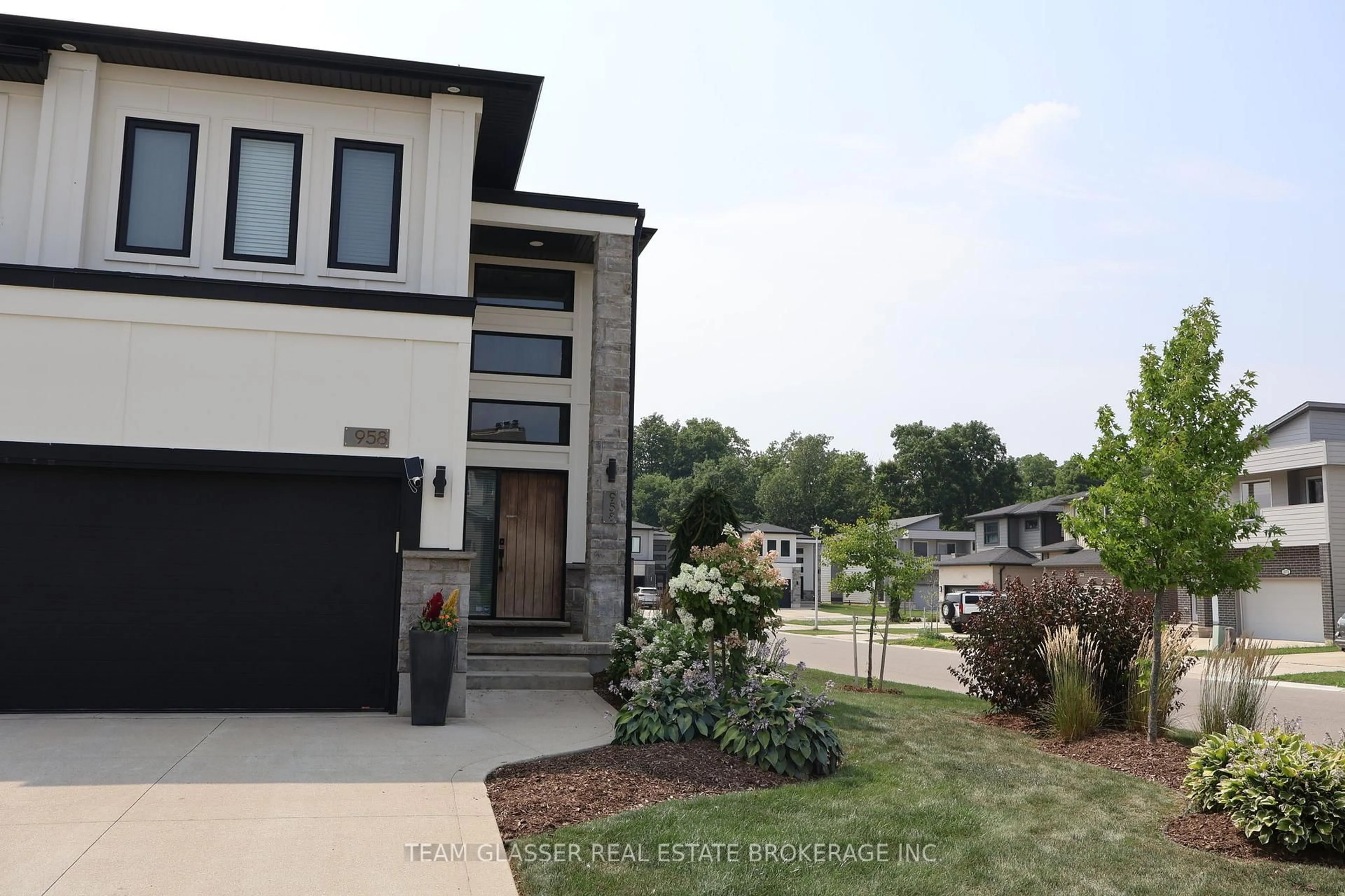 Home with brick exterior material, street for 958 REEVES Ave, London North Ontario N0G 0G9