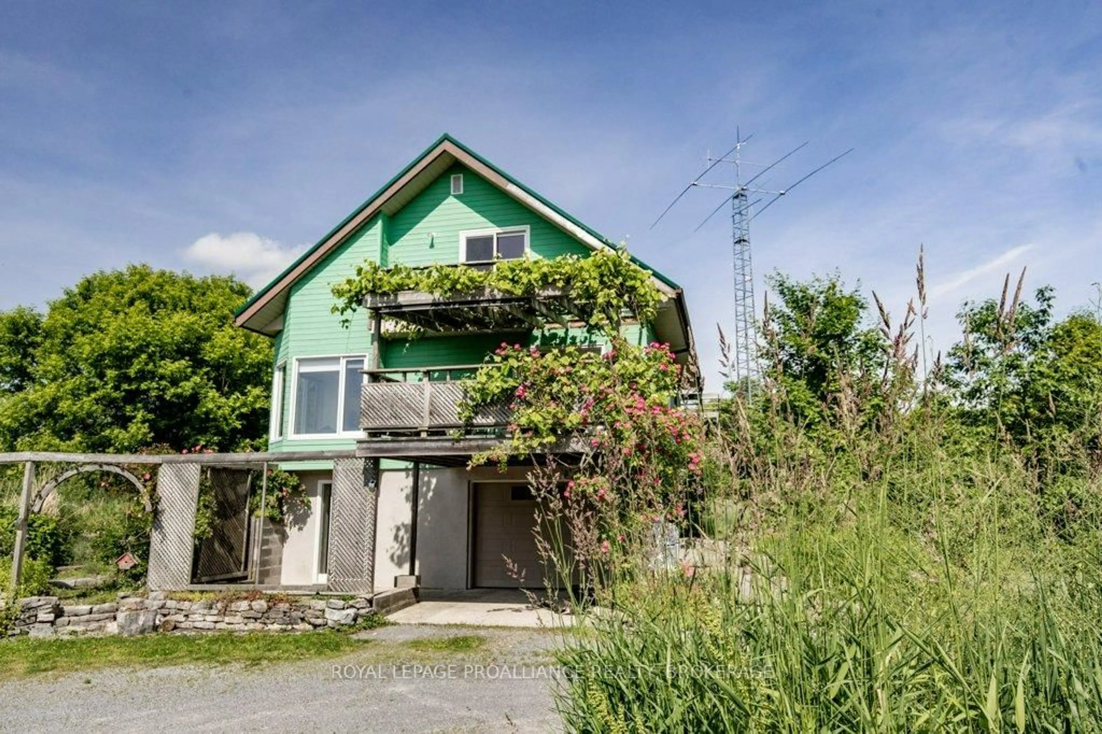 Unknown for 1558 Highway 96, Wolfe Island Ontario K0H 2Y0