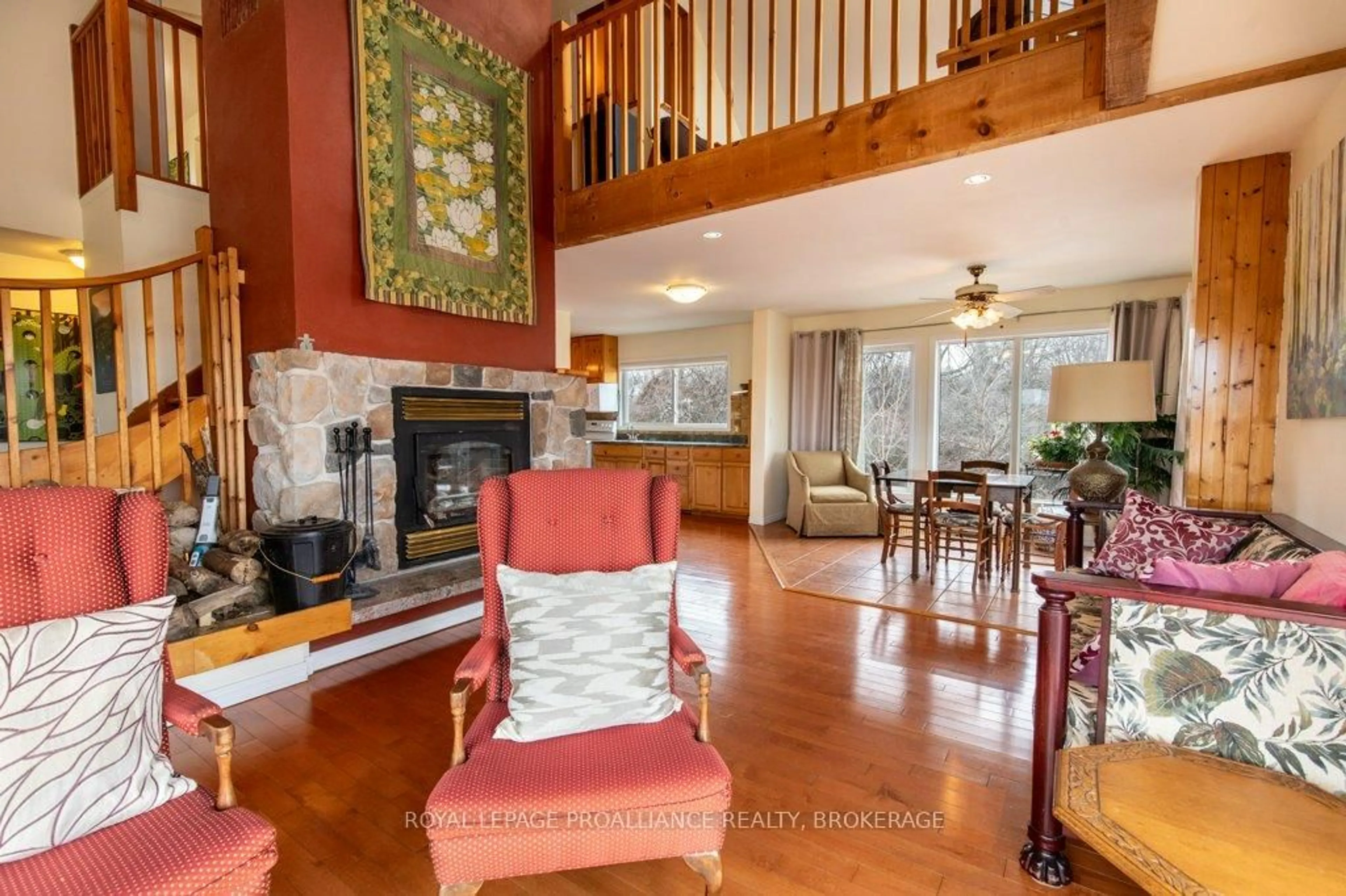 Living room with furniture, unknown for 1558 Highway 96, Wolfe Island Ontario K0H 2Y0