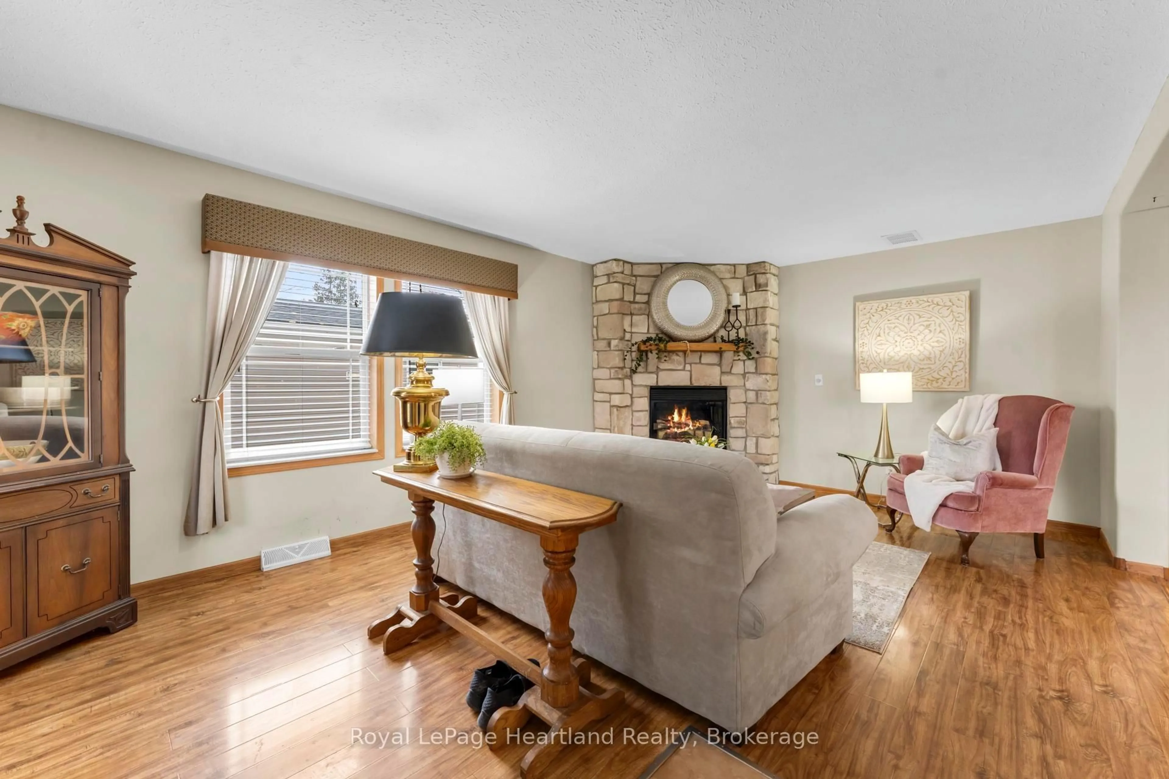 Living room with furniture, unknown for 27 CHEYENNE Lane, Ashfield-Colborne-Wawanosh Ontario N7A 3Y2