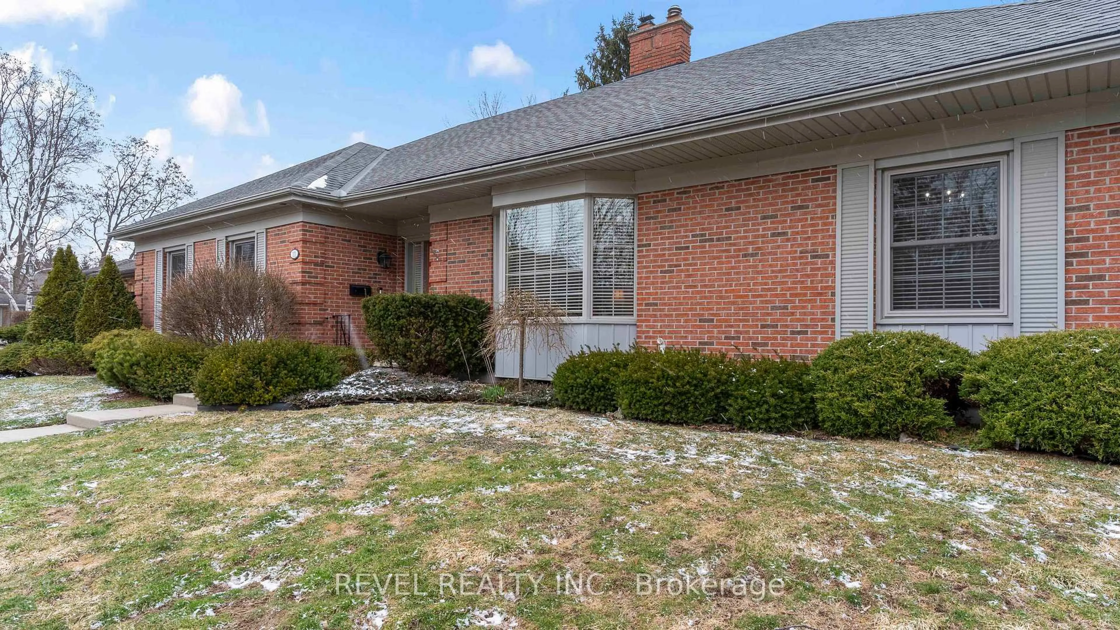 Home with brick exterior material, street for 11 Tallwood Circ, London North Ontario N5X 2S1