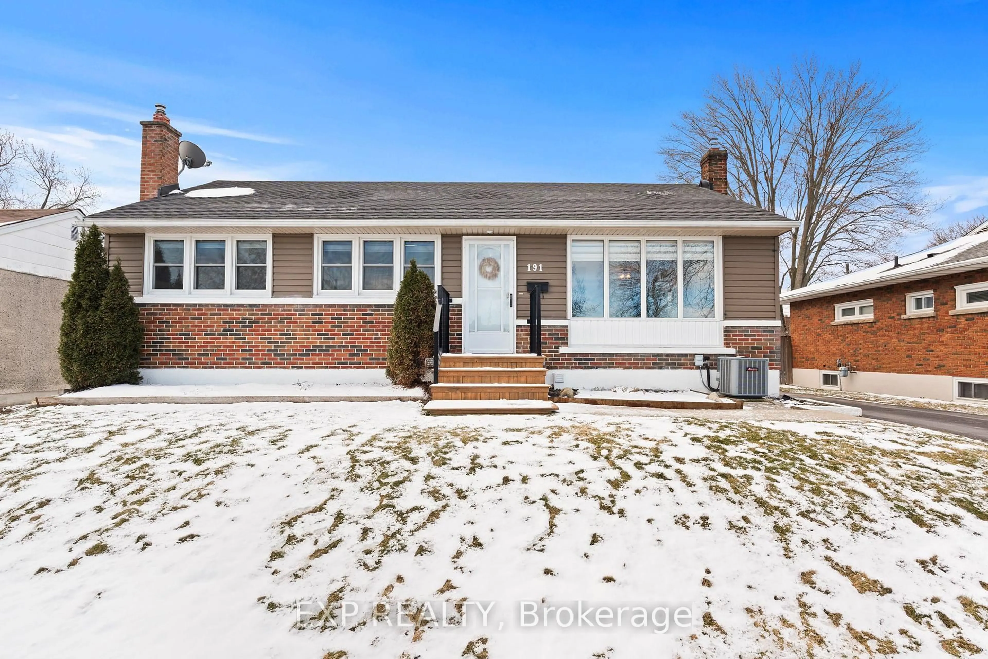 Home with brick exterior material, street for 191 Price Ave, Welland Ontario L3C 3Y7