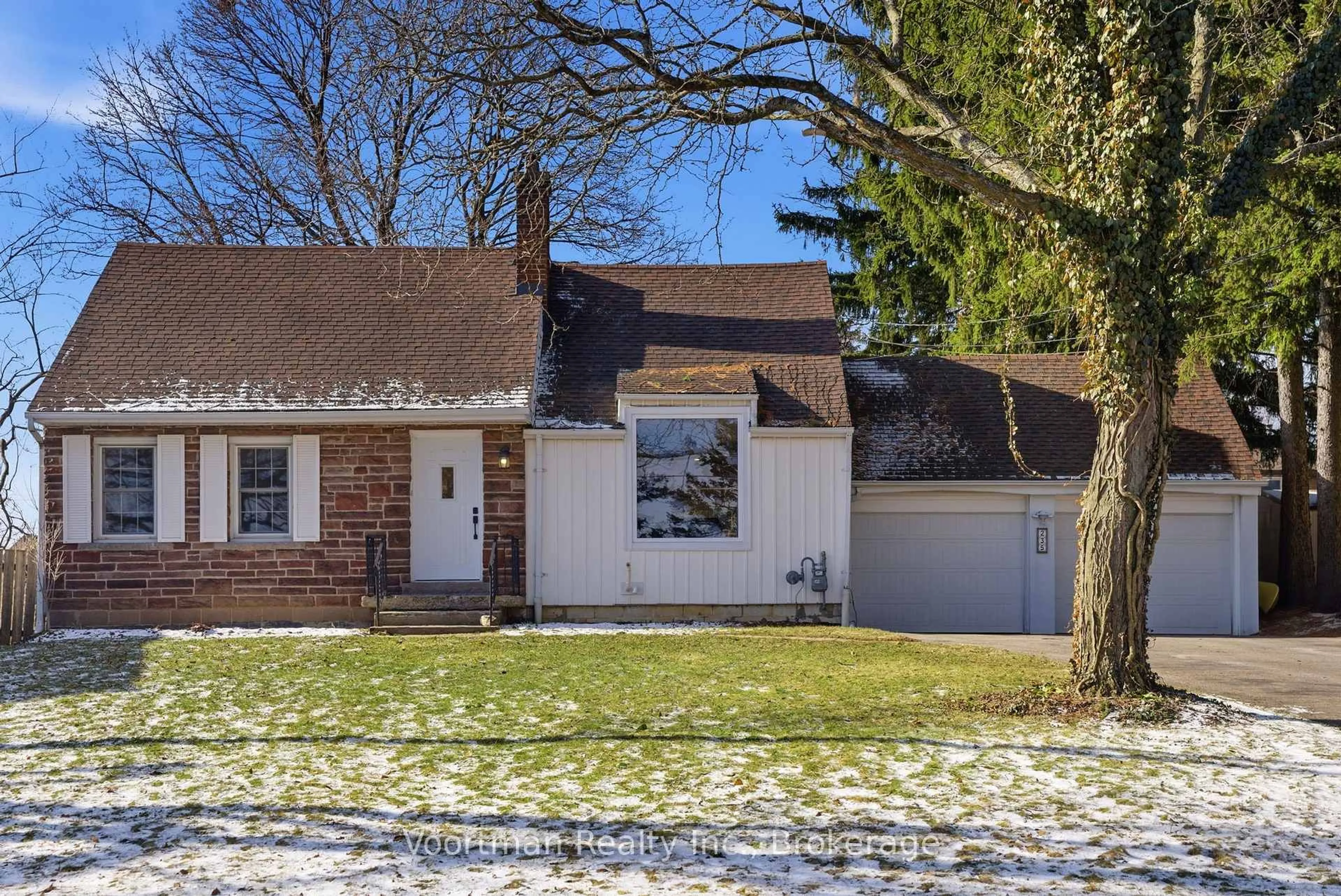 Unknown for 235 Sanatorium Rd, Hamilton Ontario L9C 1Z4