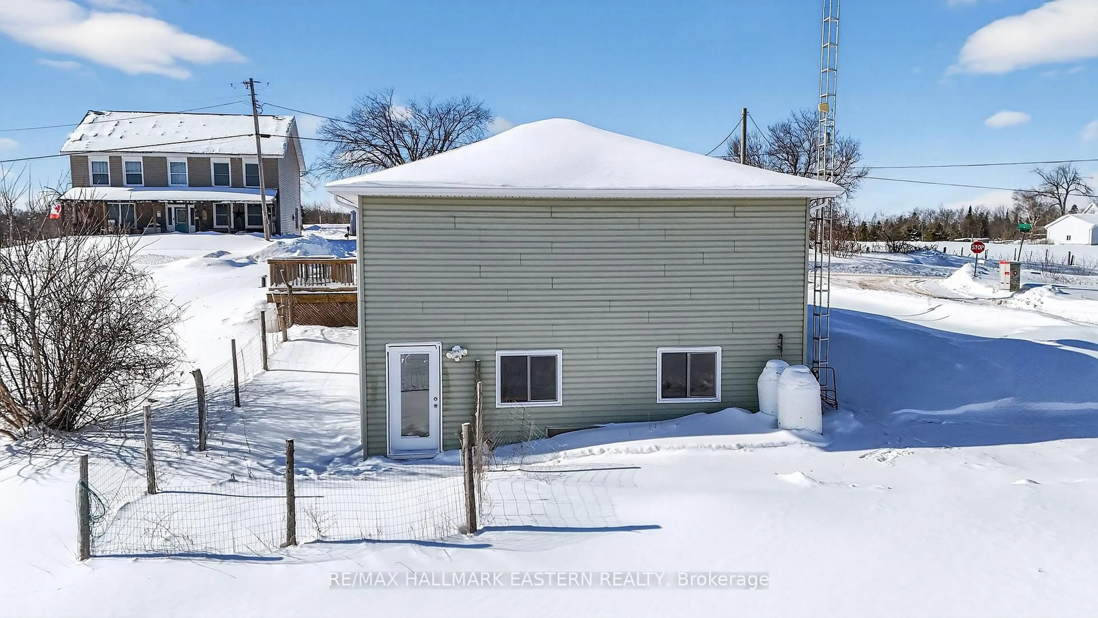 A pic from outside/outdoor area/front of a property/back of a property/a pic from drone, building for 12 Malone Quarry Rd, Limoges Ontario K0K 2M0