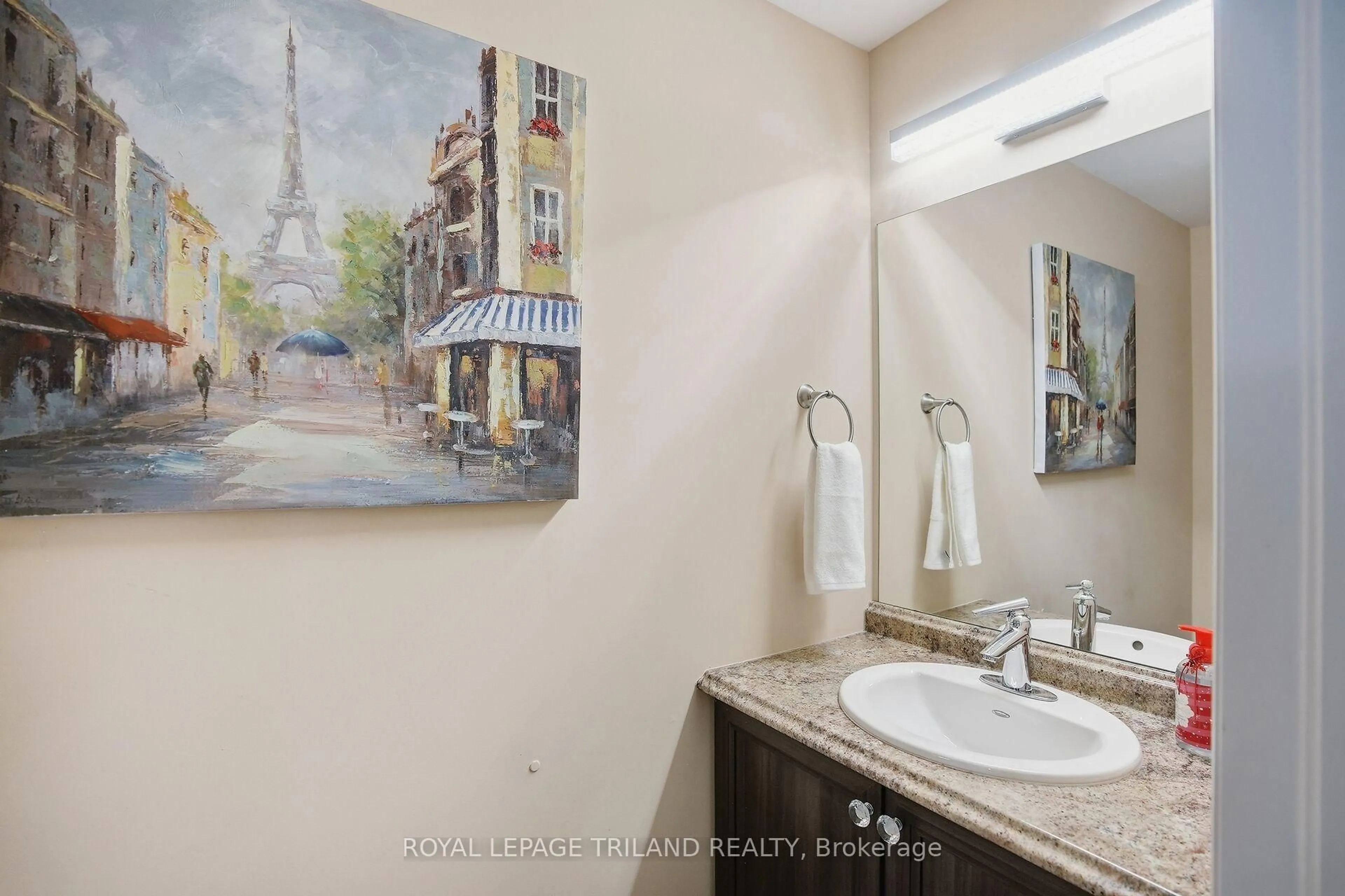 Standard bathroom, ceramic/tile floor for 219 Union Ave, Middlesex Centre Ontario N0L 1R0