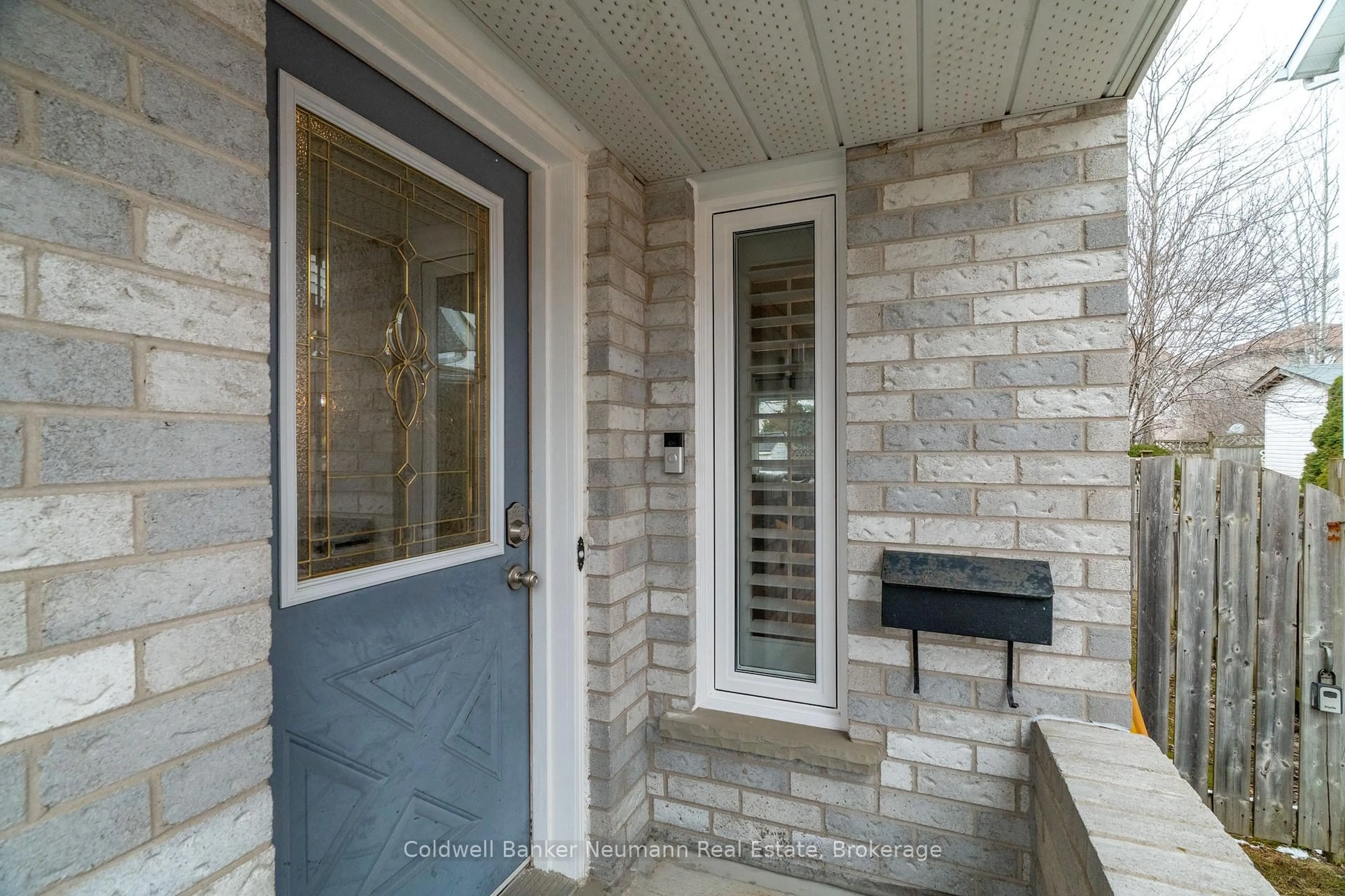 Indoor entryway for 31 Rodgers Rd, Guelph Ontario N1G 4V5
