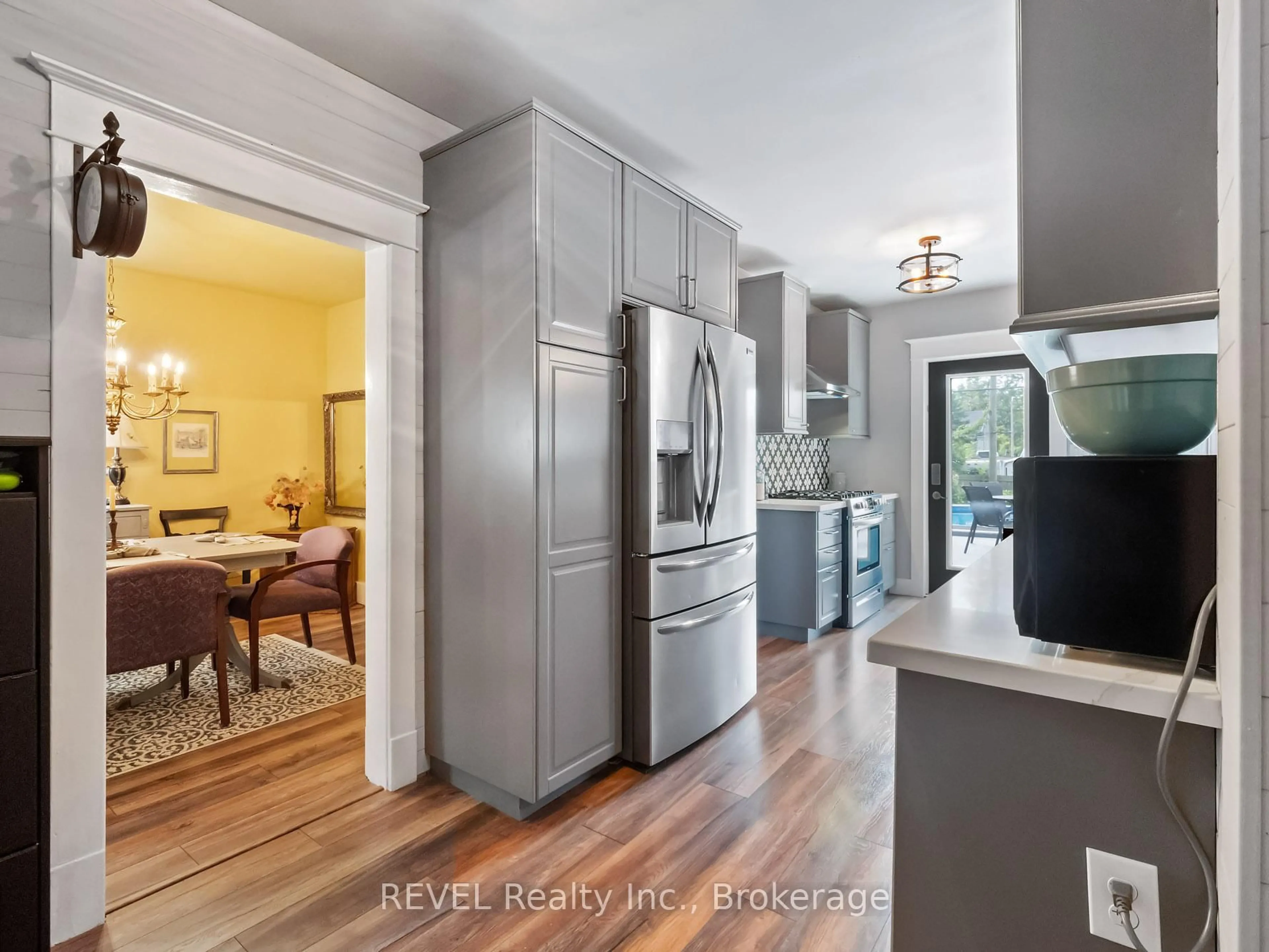 Open concept kitchen, unknown for 259 Dufferin St, Fort Erie Ontario L2A 2T7