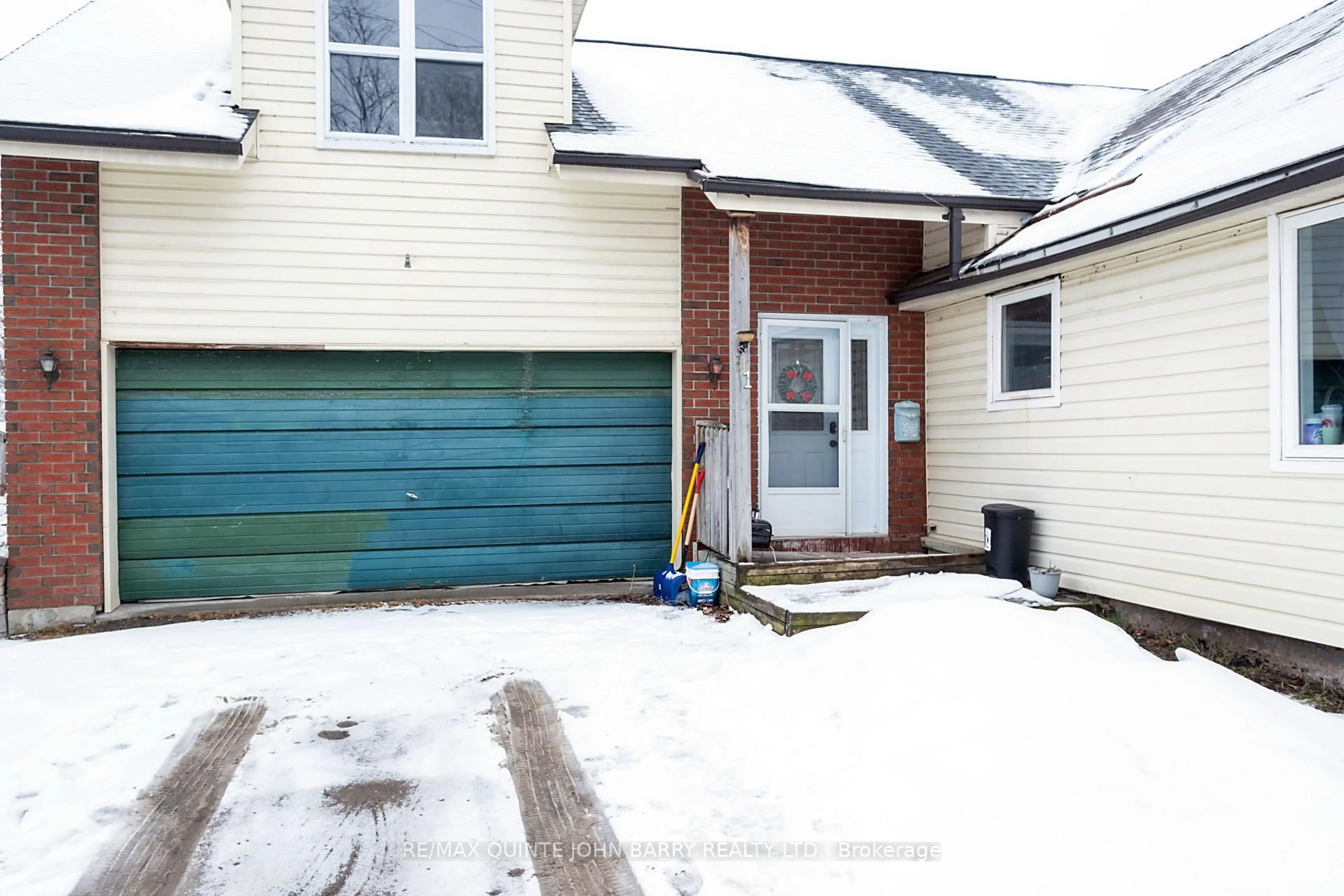 Unknown for 61 Kidd Ave, Quinte West Ontario K8V 2C6